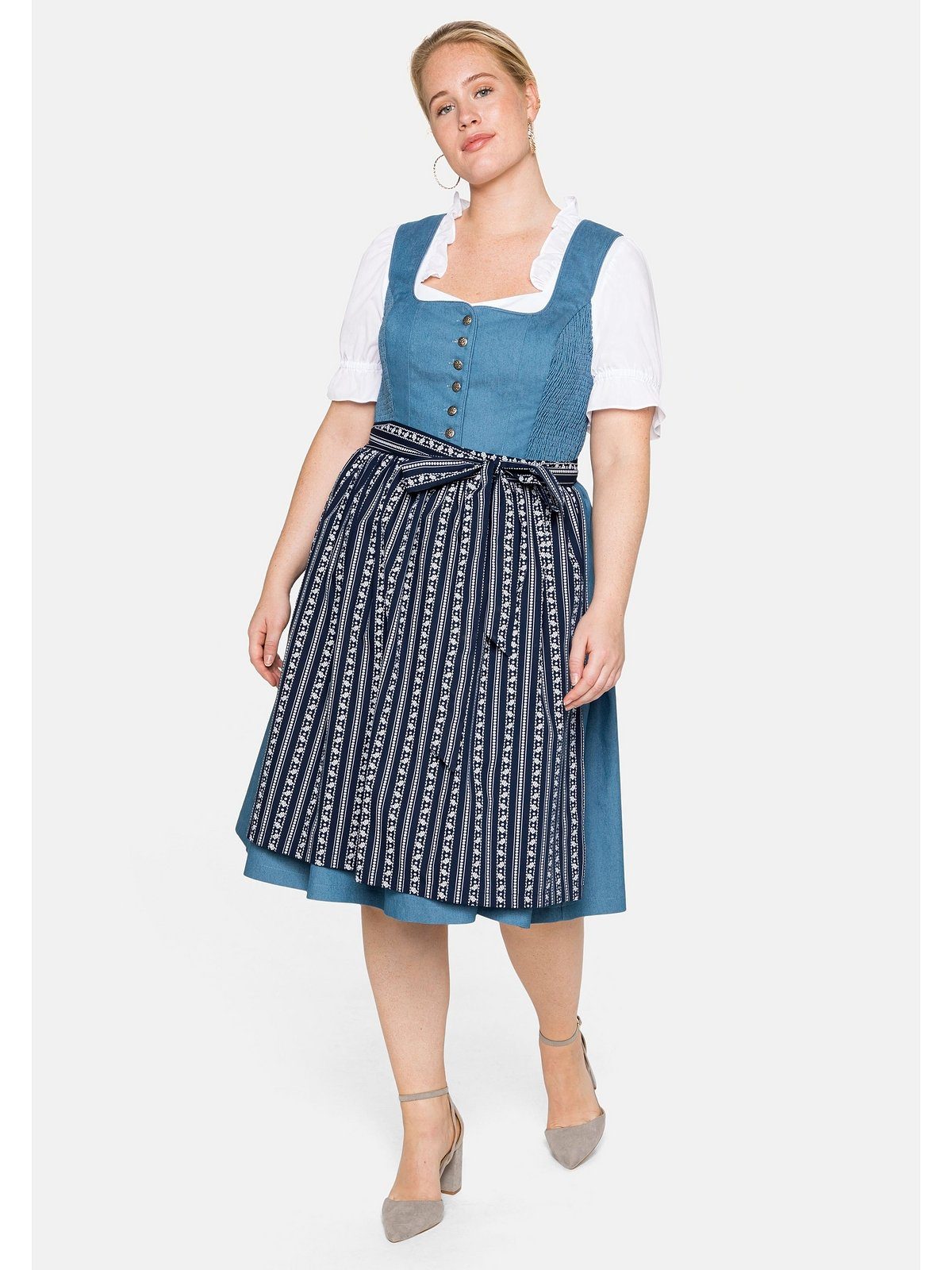 Große Größen Dirndl in Denim-Optik Schürze Sheego mit