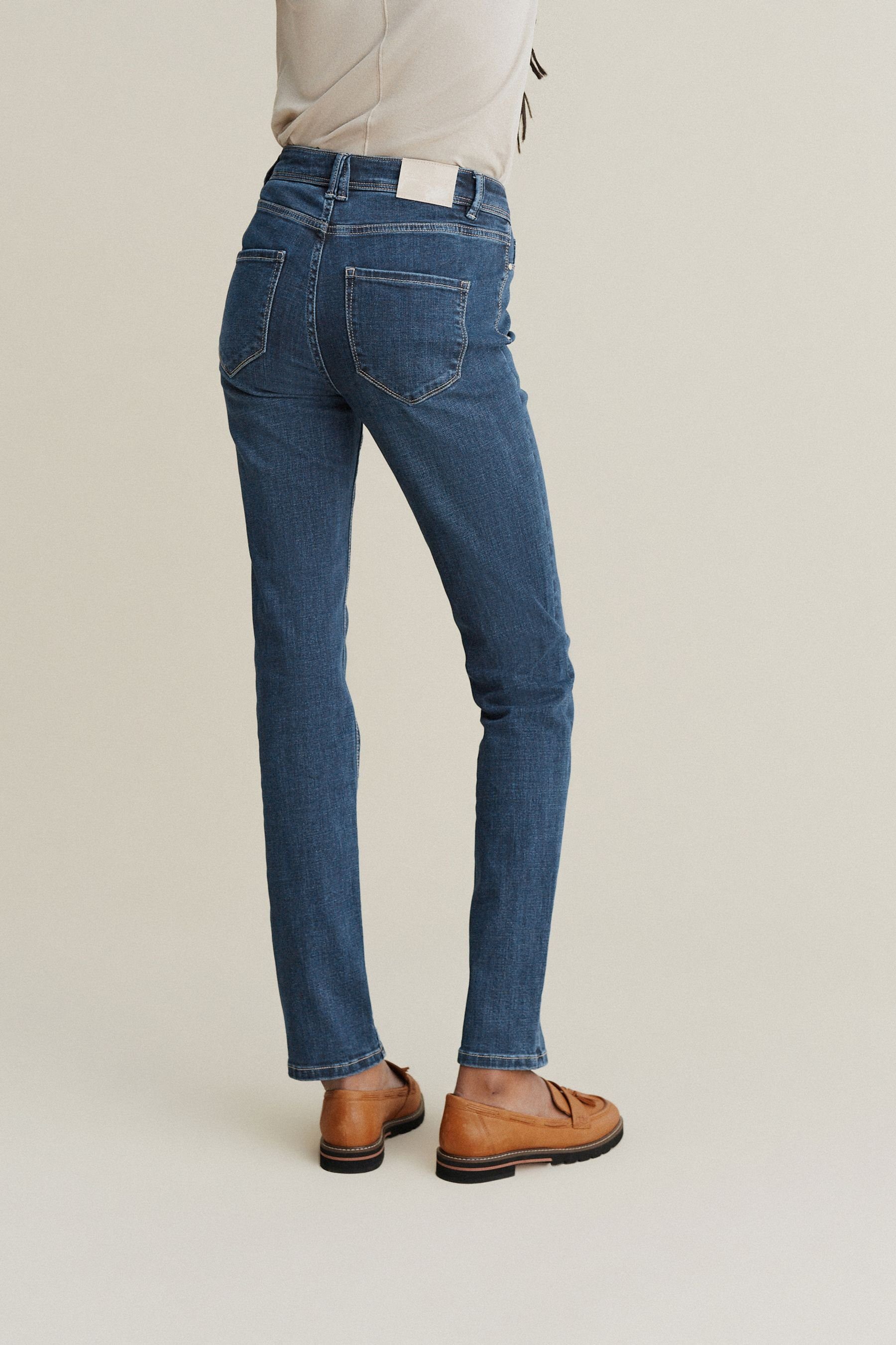 Slim Blue (1-tlg) Fit Next Dark Slim-fit-Jeans Power-Stretch-Jeans