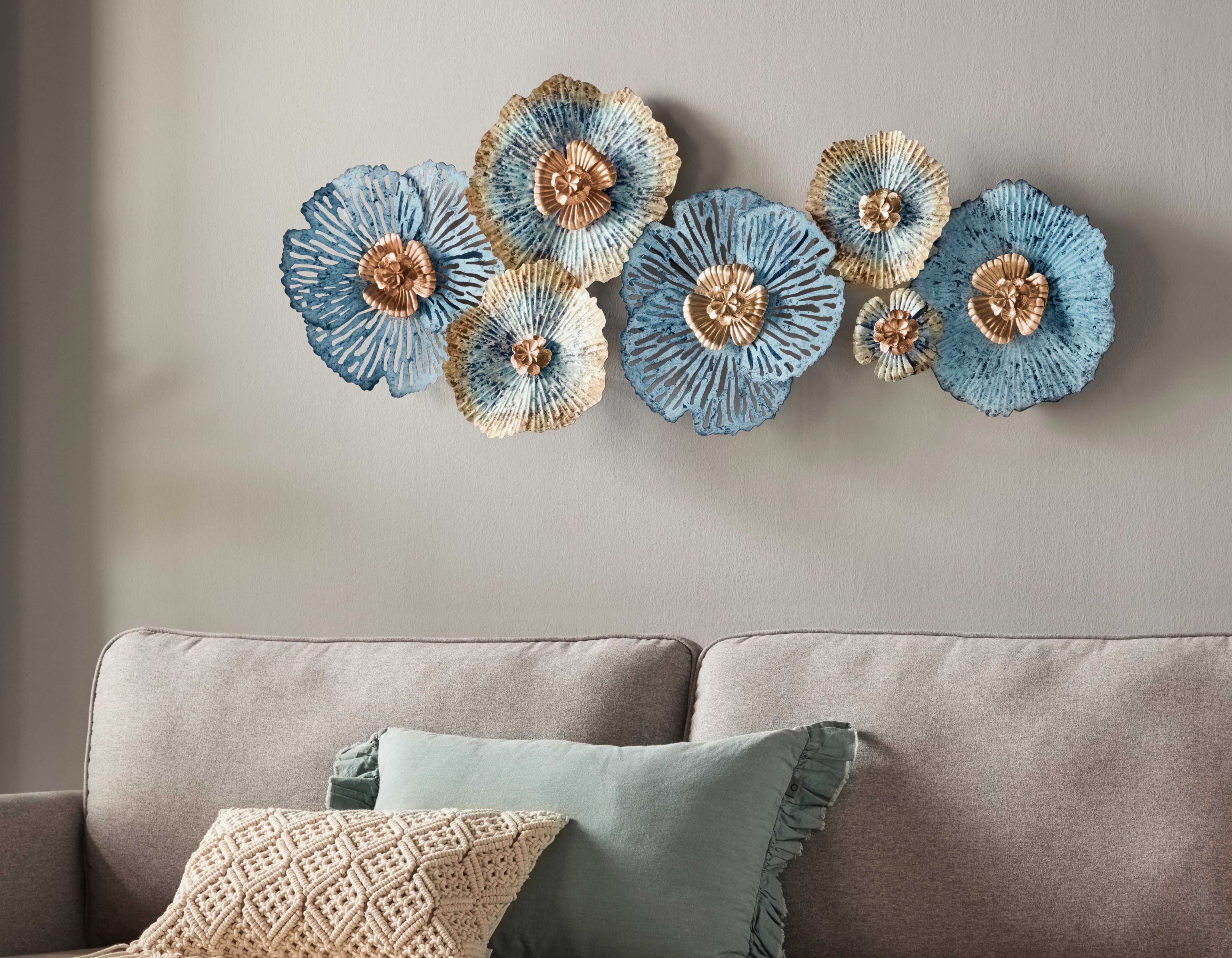 Home affaire Wanddekoobjekt Blüten, Metall, bestehend Wanddeko, 7 Blüten aus aus