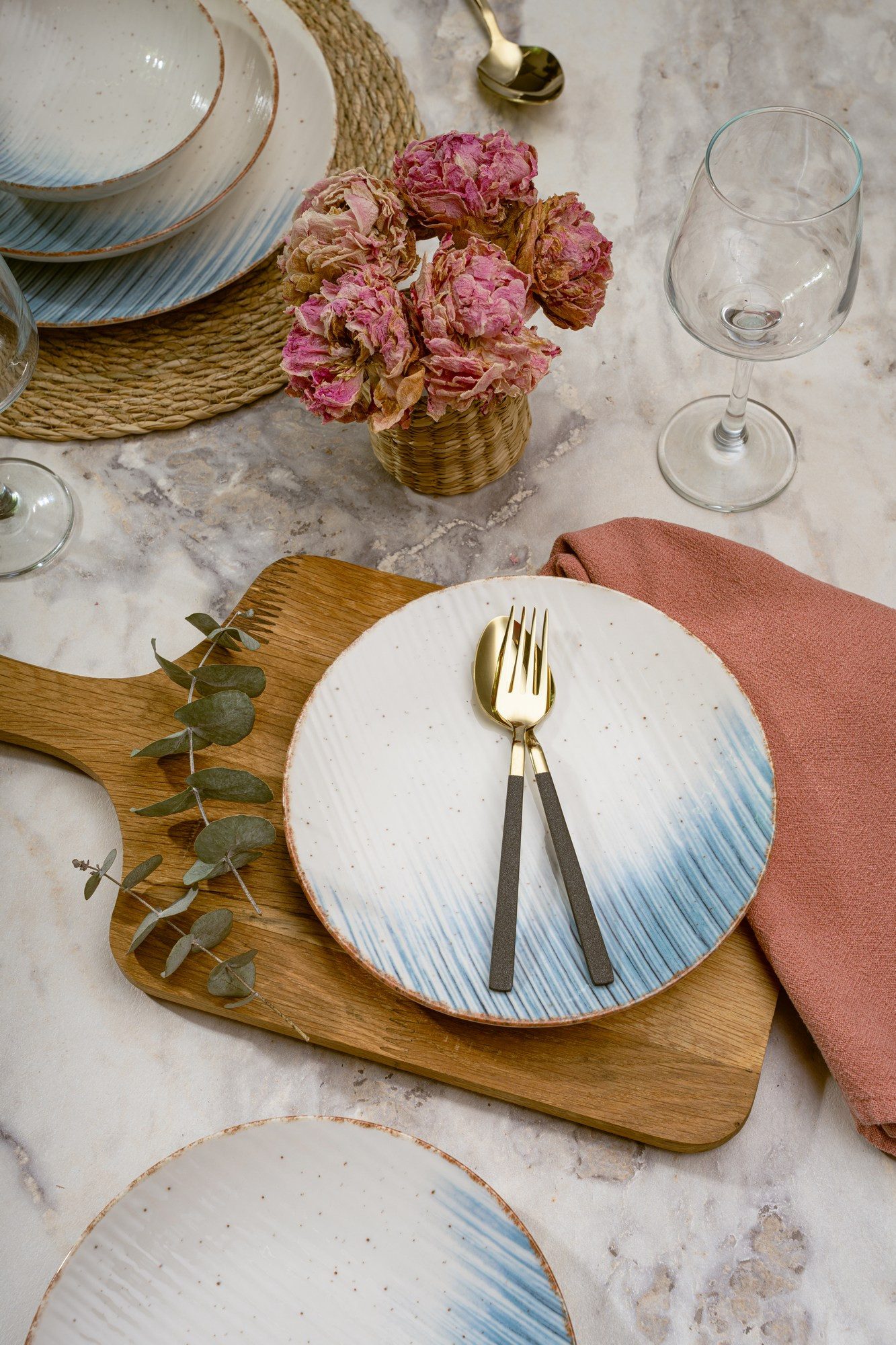 Hermia Concept Teller-Set 100% PORCELAIN P1352 (24-tlg)