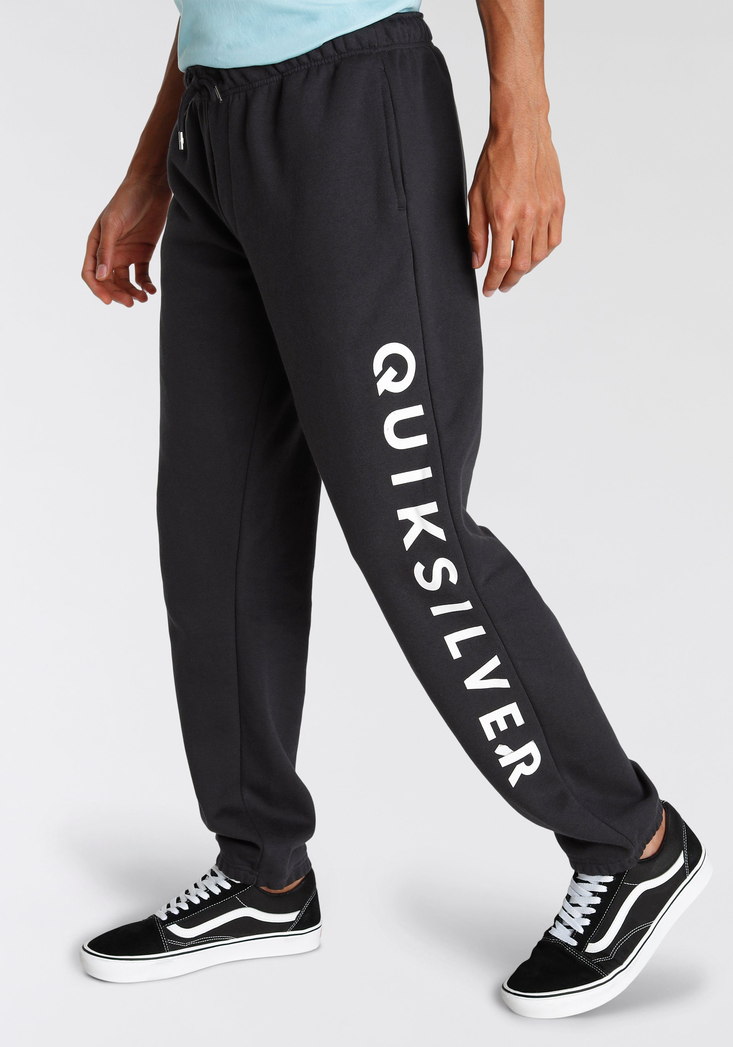 Jogginghose mit großem Logodruck