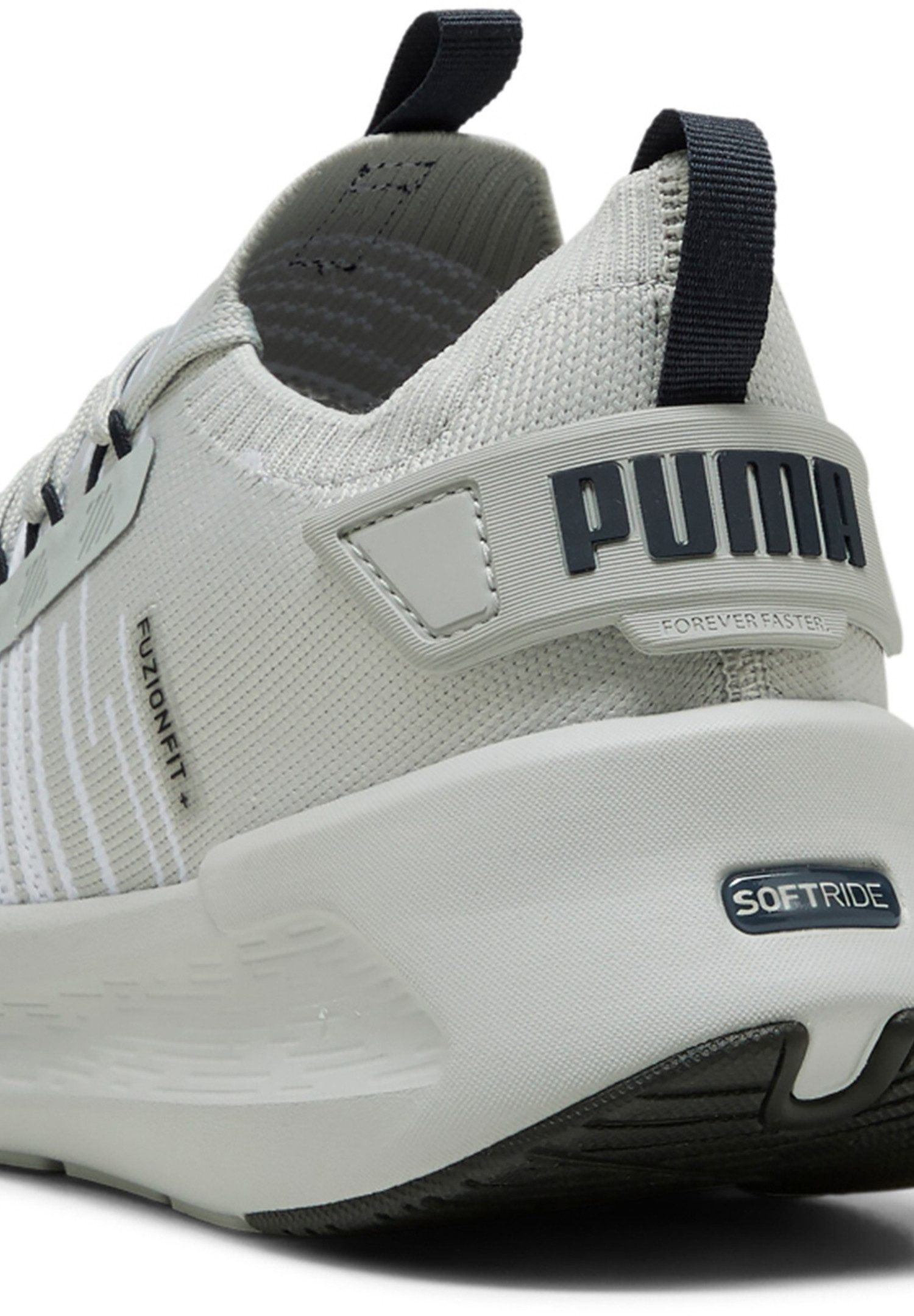 PUMA Softride Symmetry Fuzion Sneaker