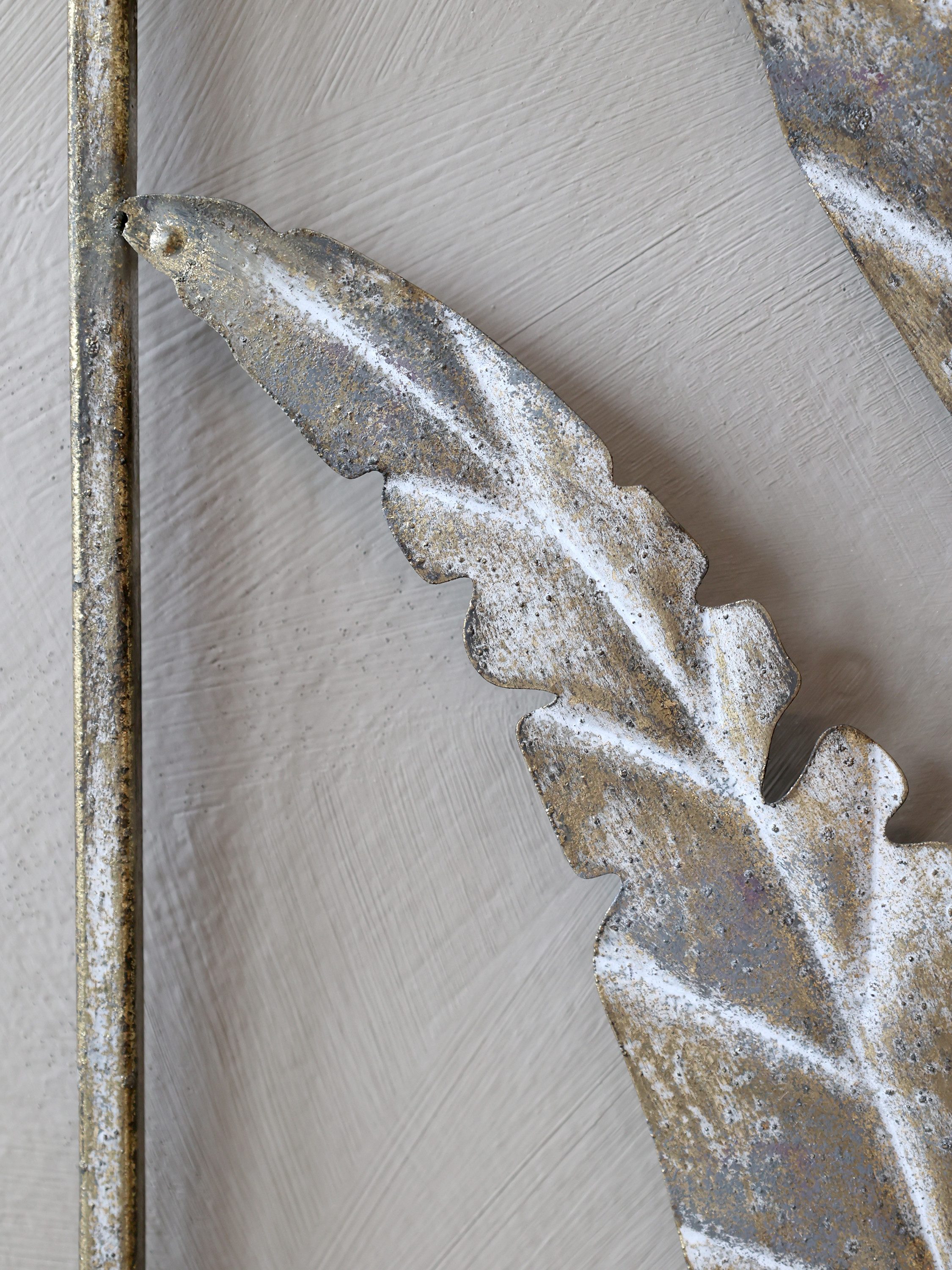 Chic Antique Wanddekoobjekt Vire Wanddekor Metall Blattmotiv Antik Gold 81,5 x 30,5 cm, Metall Messing