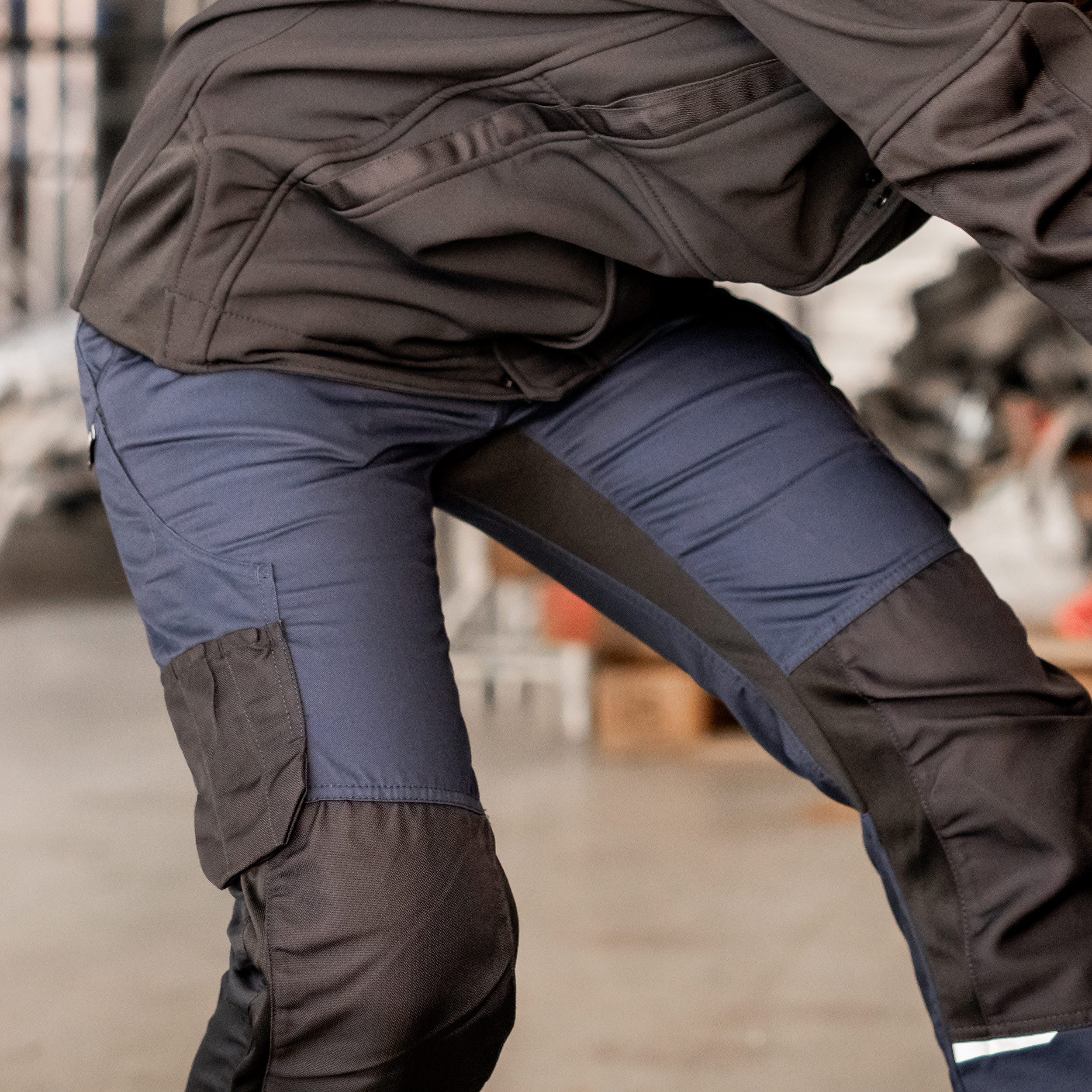 Qualitex Workwear Arbeitsbundhose Slim-Fit Damen-Arbeitshose, strapazierfähige Stretch-Hose-Damen (1-tlg) Robust wie eine Jeans, Herren Hose auch als Latzhose erhältlich
