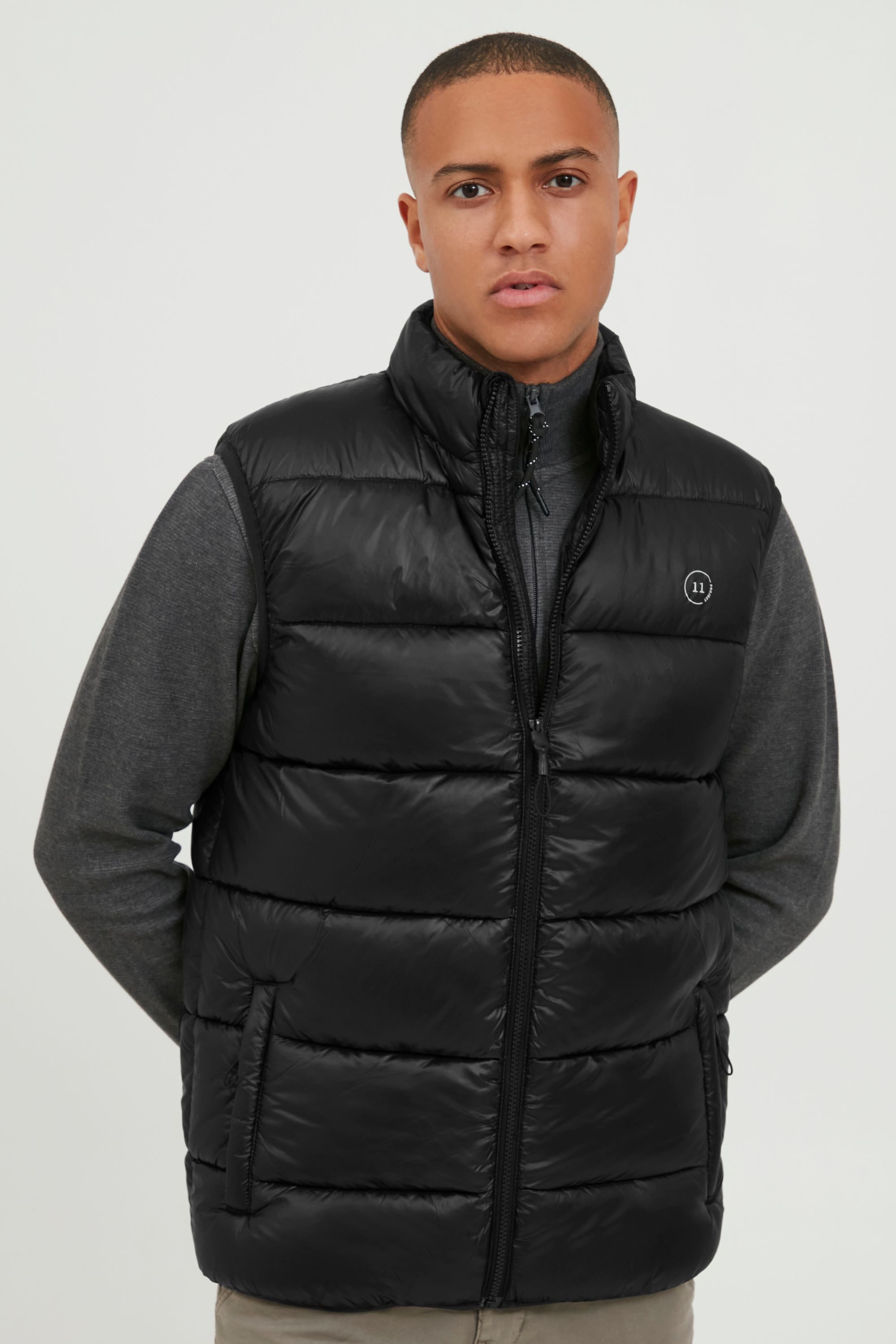 11 Project Steppweste PROgoki Steppweste mit Stehkragen