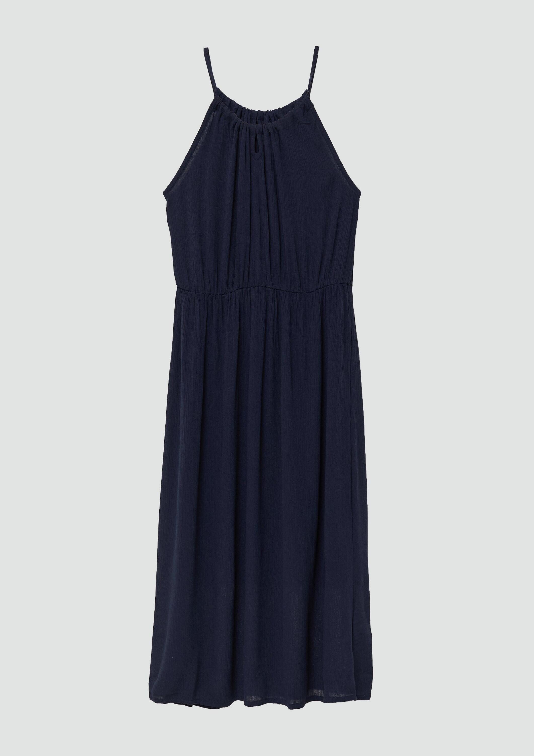 s.Oliver Midikleid Kleid Trägerkleid in Midilänge aus crinkled Viskose