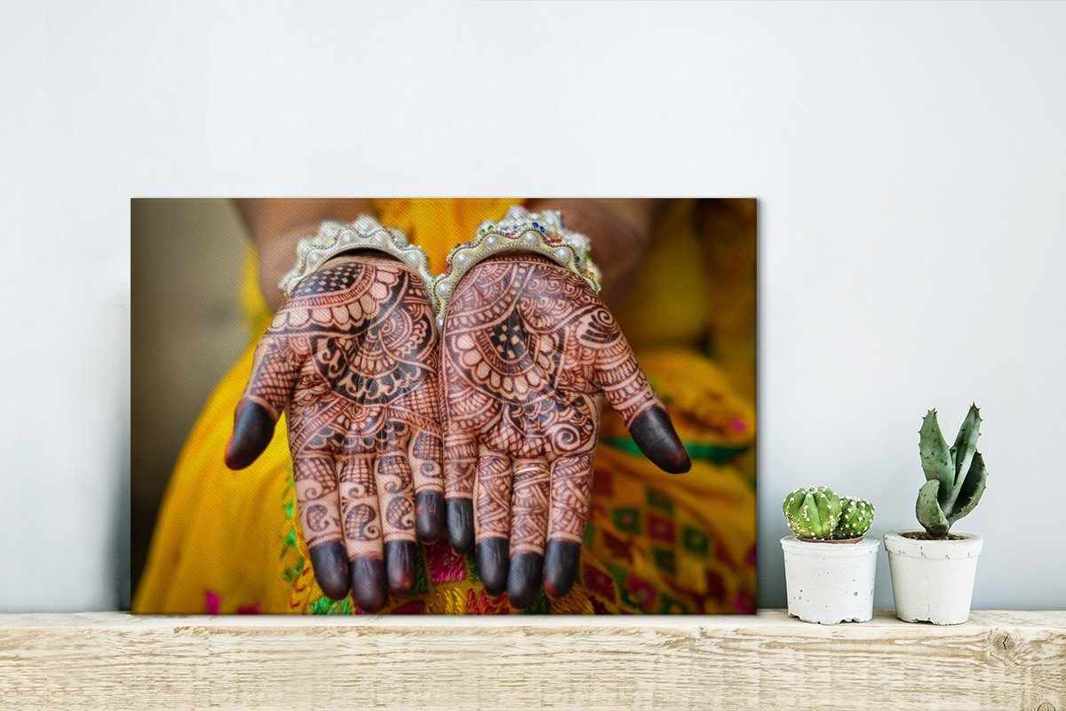 Braut, St), OneMillionCanvasses® Leinwandbilder, Wandbild Leinwandbild Aufhängefertig, Wanddeko, indischen cm tätowierte (1 Henna Hände Mit einer 30x20
