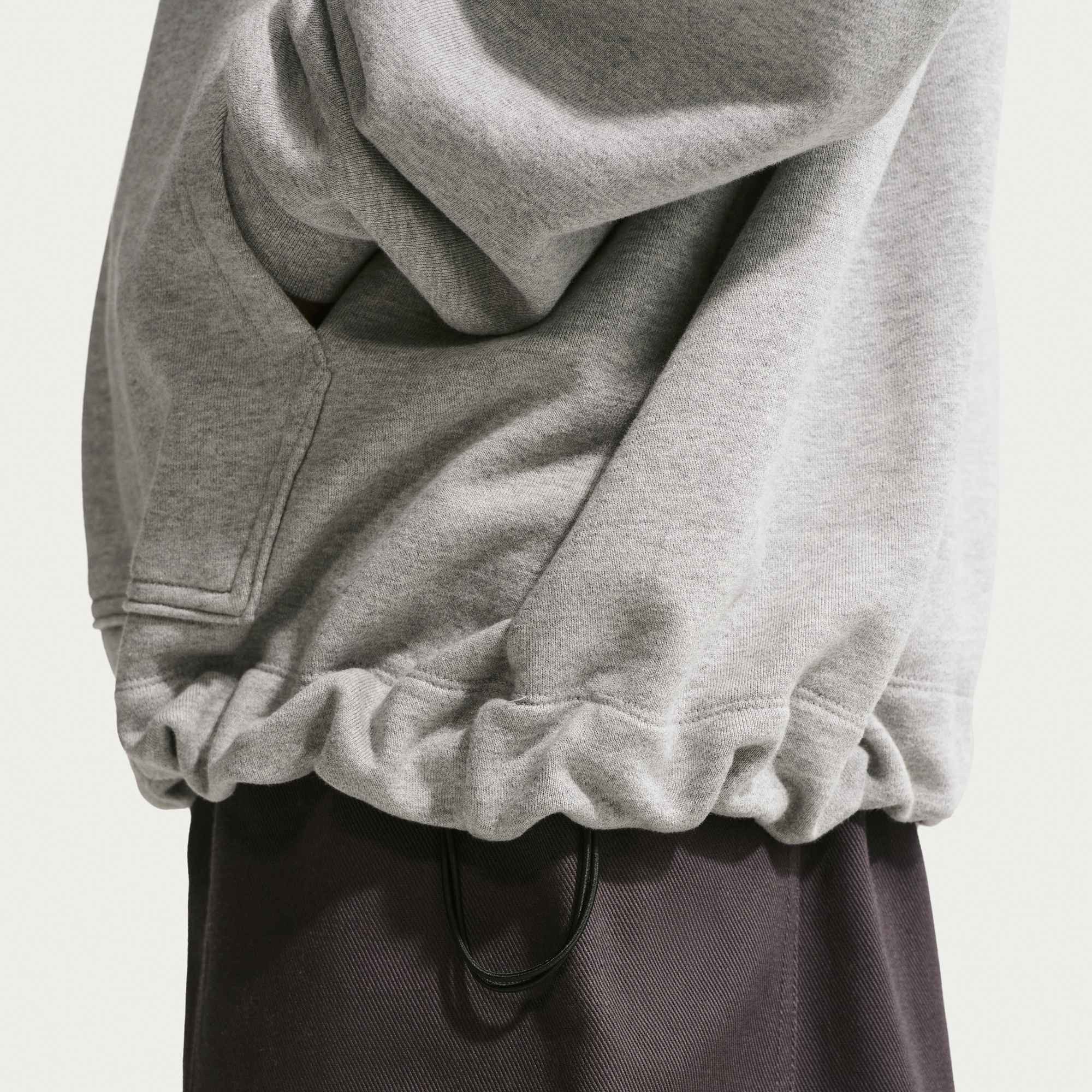 Nike Sportswear Kapuzensweatshirt Nike Sportswear Club Men's French Terry Oversized Pullover Hoodie mit Kängurutasche, aus French-Terry-Material, in Oversize-Passform