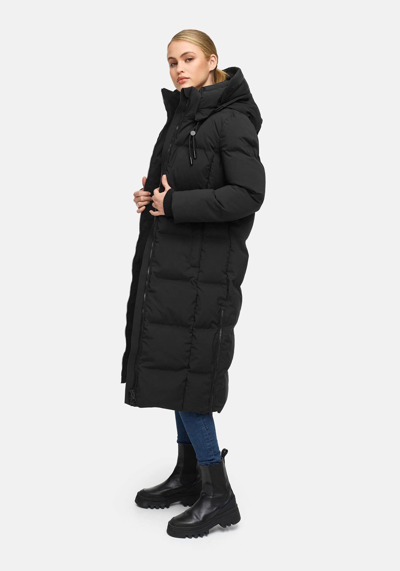 Marikoo Winterjacke Tikoraa mit extra langem Schnitt und hohem Kragen
