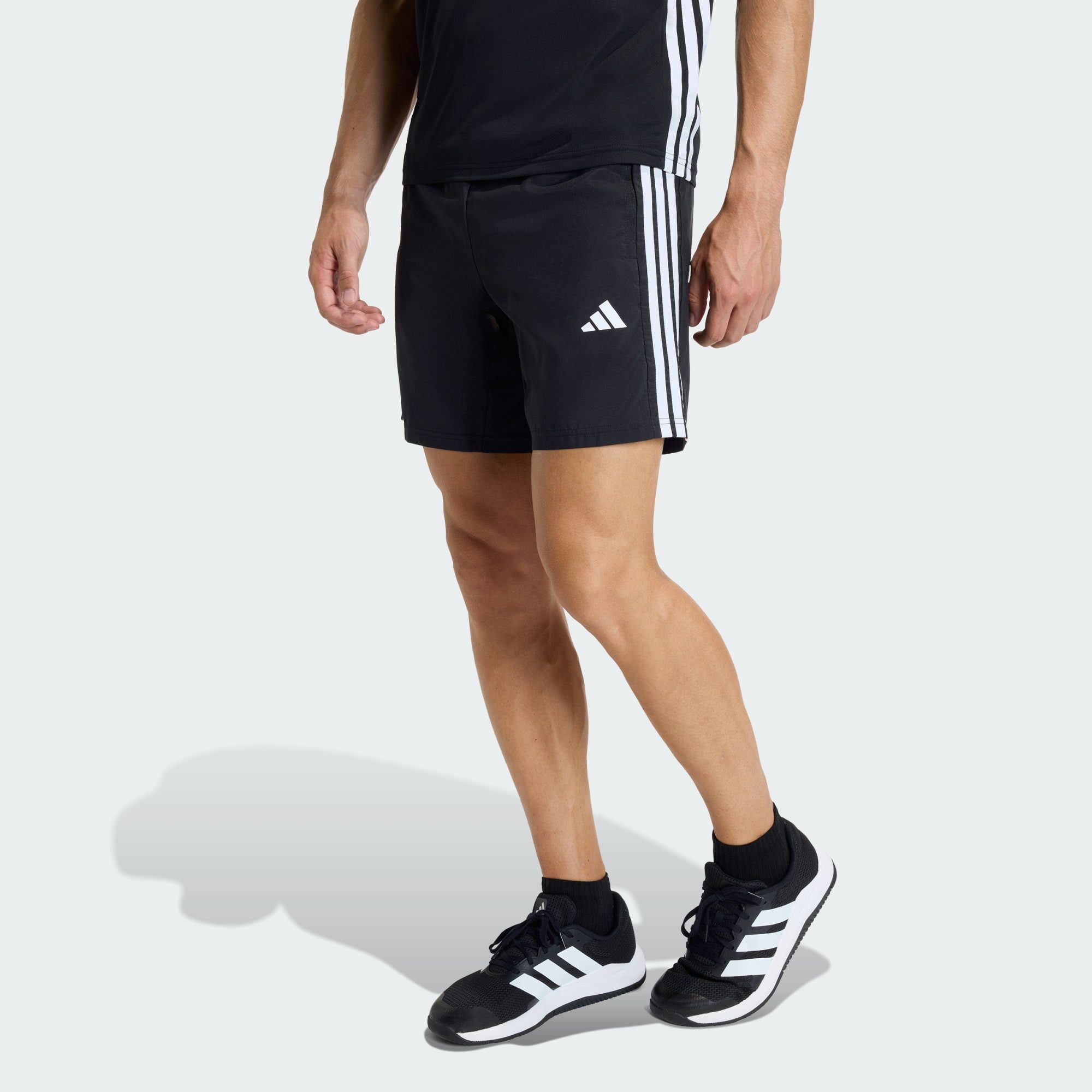 adidas Performance Shorts WORKOUT ESSENTIALS BASE 3-STREIFEN WOVEN SHORTS (1-tlg)