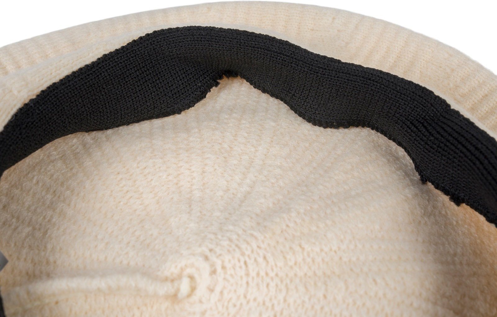 styleBREAKER Baskenmütze Baskenmütze mit Feinstrick (1-St) Muster Streifen Creme