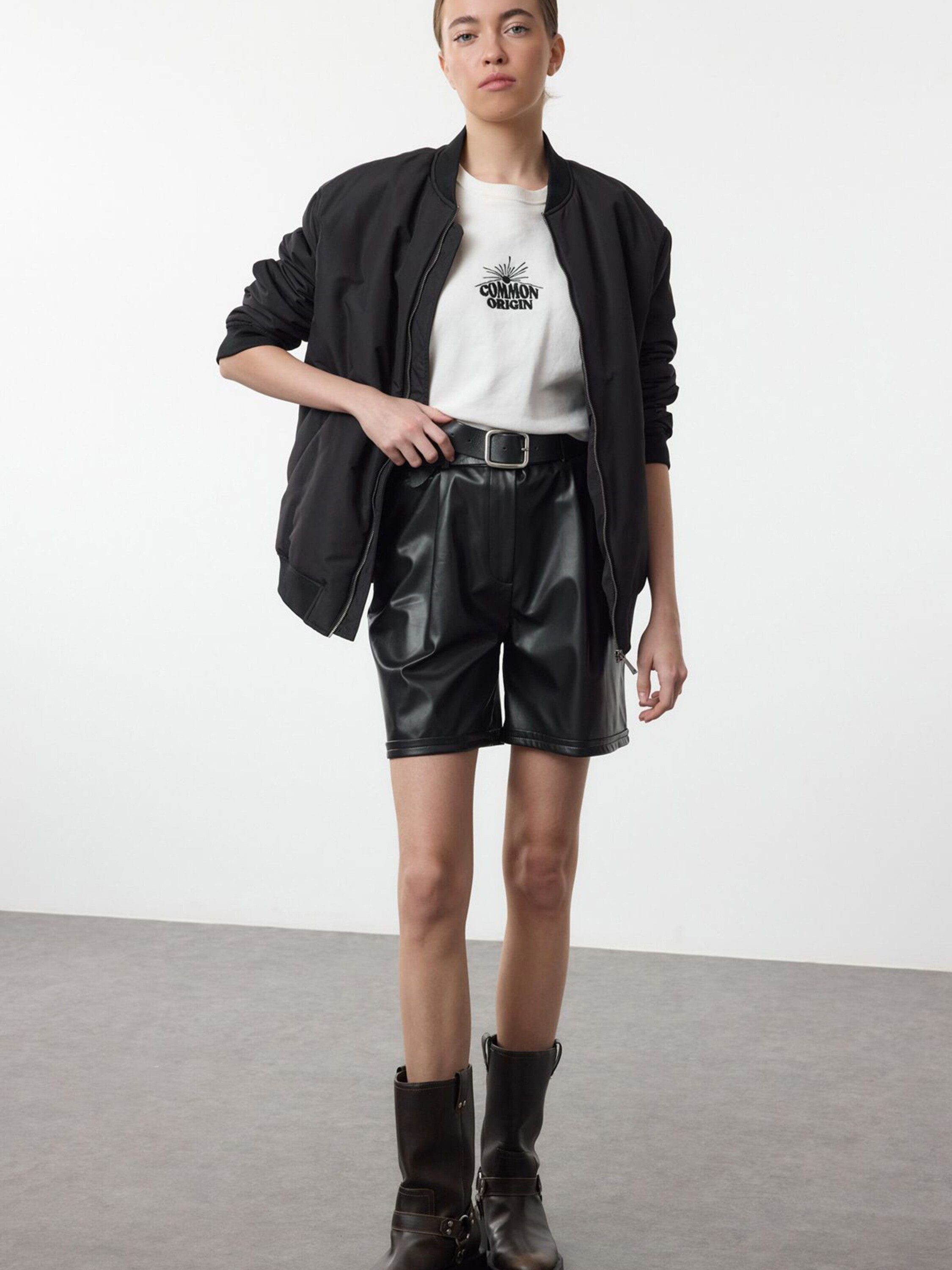 Trendyol Bundfaltenhose (1-tlg) Falten