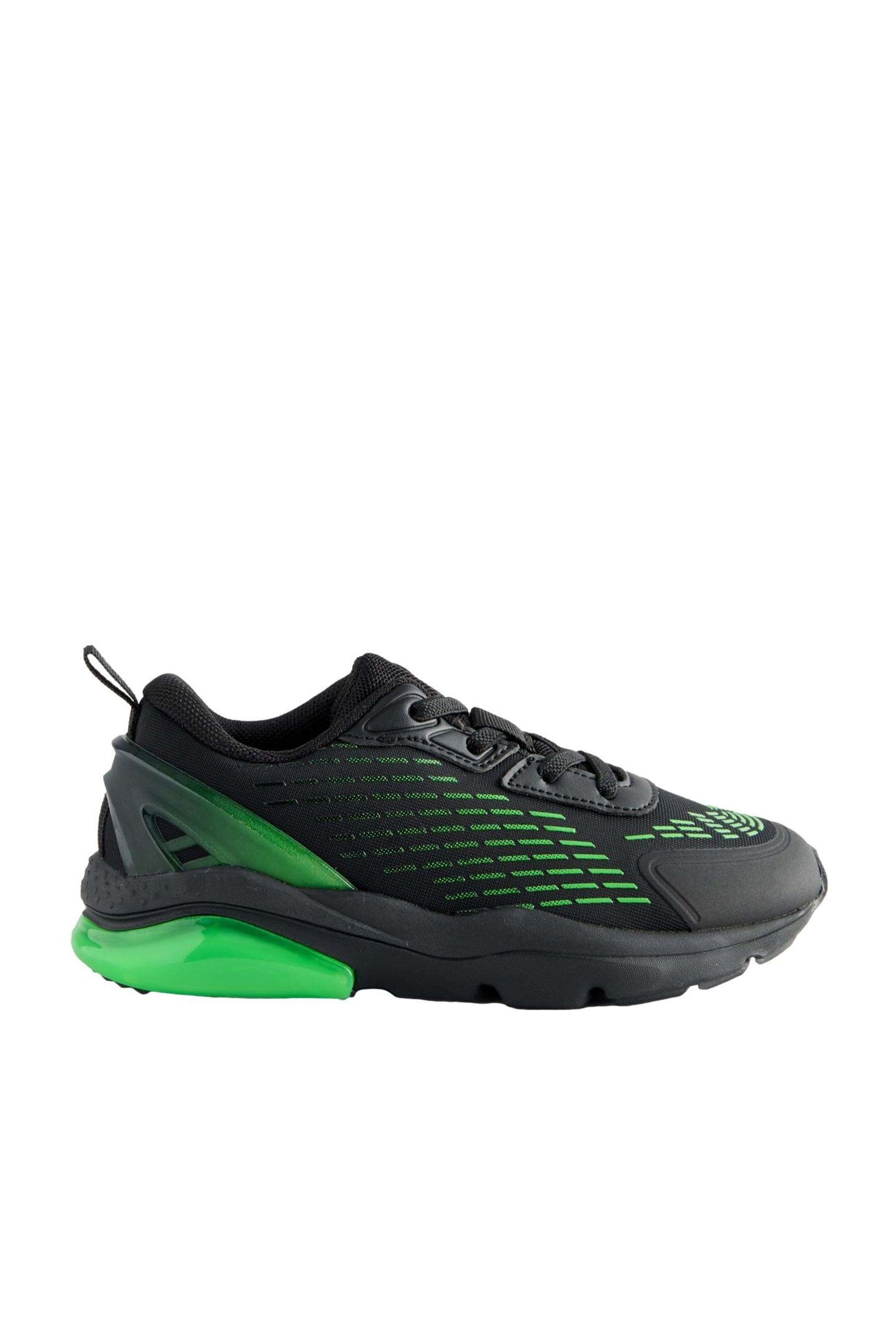 Elastischer Sportschuh mit Schnürung Sneaker