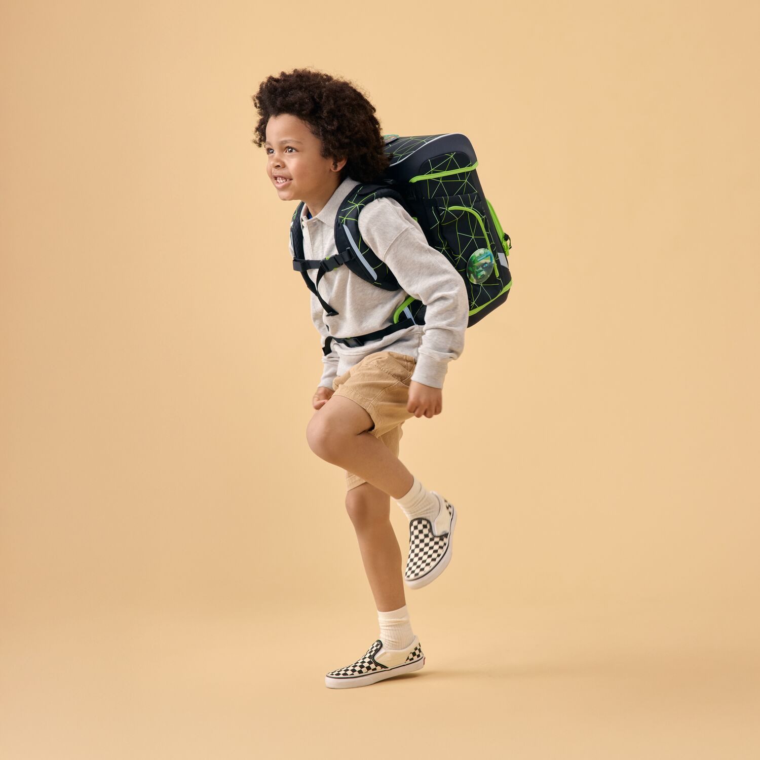 ergobag Schulranzen Schulranzen-Set CUBO LIGHT CyBär Race 5-teilig, 25/26 (5-teilig), Superleicht, Hugging-Rückensystem, für kleine/schmale Kinder – Bild 2 von 5
