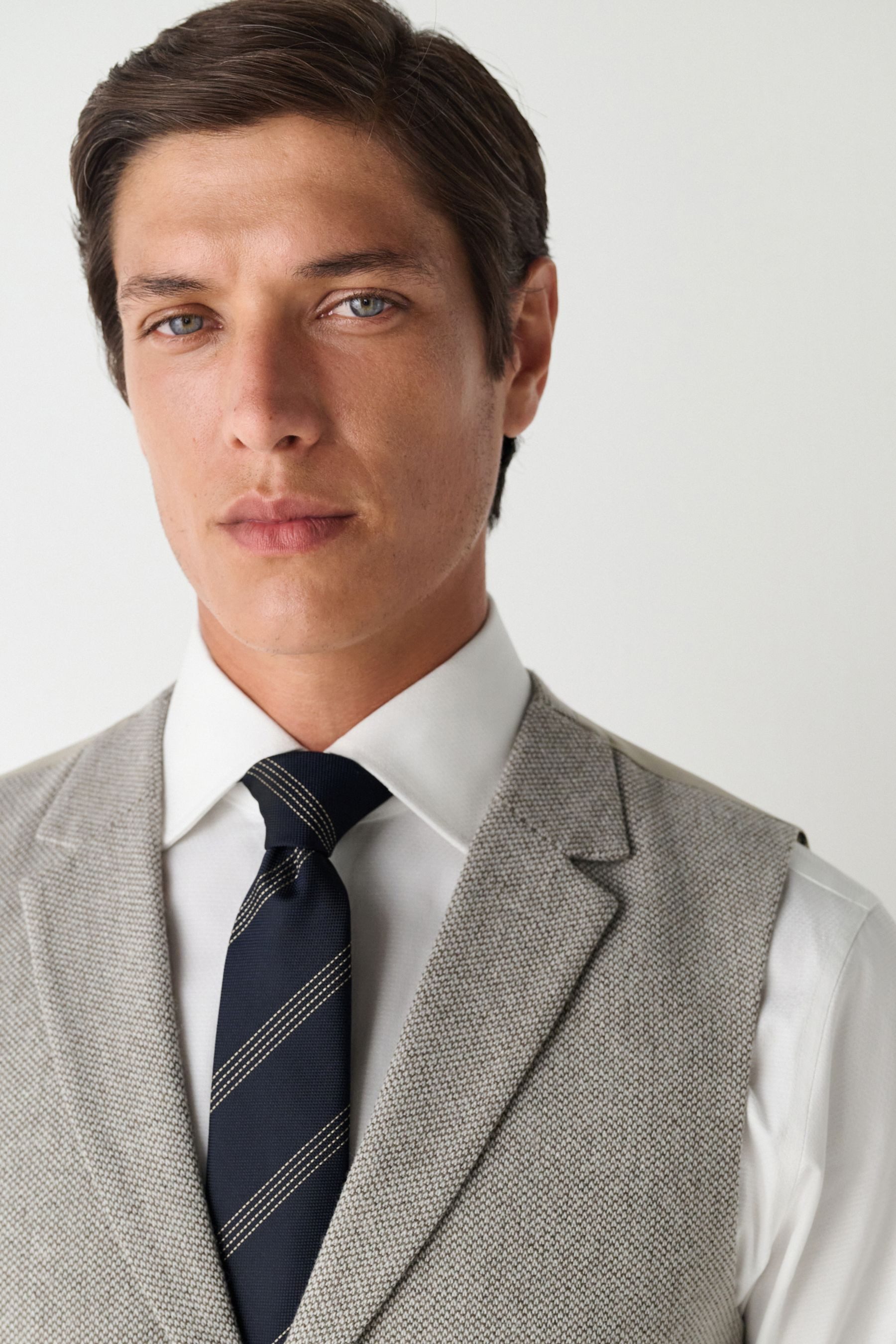 Next Anzugweste Slim Fit Anzugsakko aus strukturiertem Wollgemisch (1-tlg)