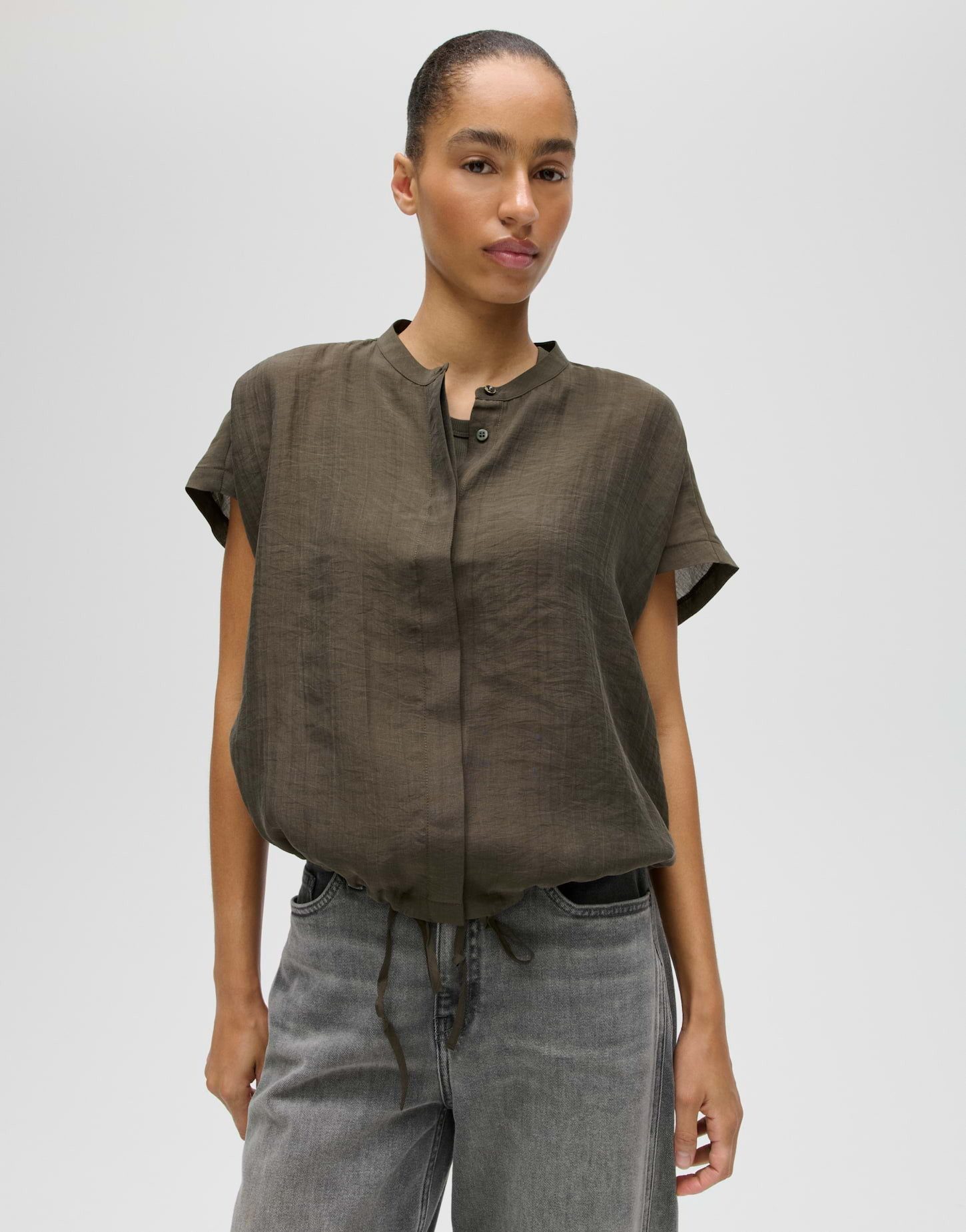 OPUS Shirtbluse Fadell aus leichter Webware mit dezenter Struktur Der Tunnelzug im Saum gibt dem Look eine variable Form