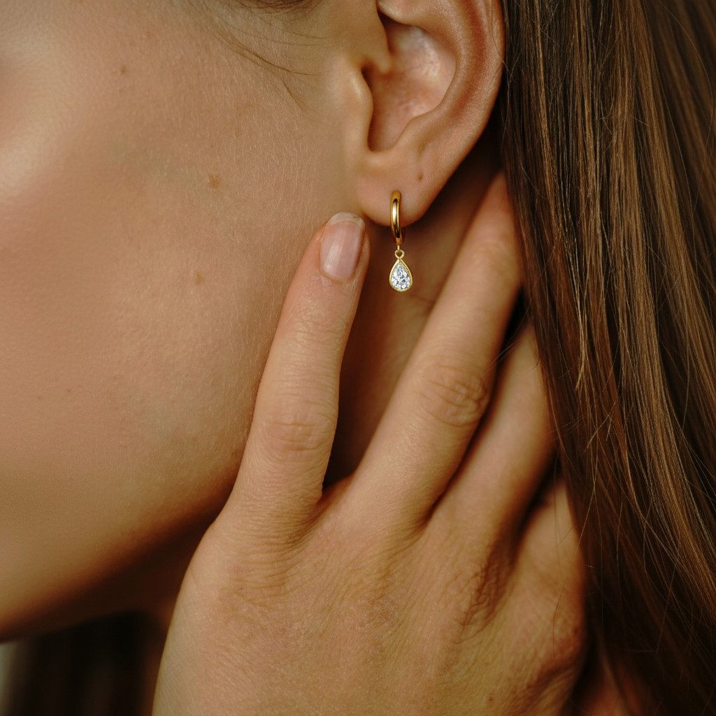 Suzan Gold Paar Creolen Rainlight – Elegante Creolen mit Tropfenanhänger au günstig online kaufen