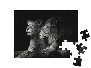 puzzleYOU Puzzle Ein Löwenpaar, schwarz-weiß, 48 Puzzleteile, puzzleYOU-Kollektionen Löwen, Tiere in Savanne & Wüste