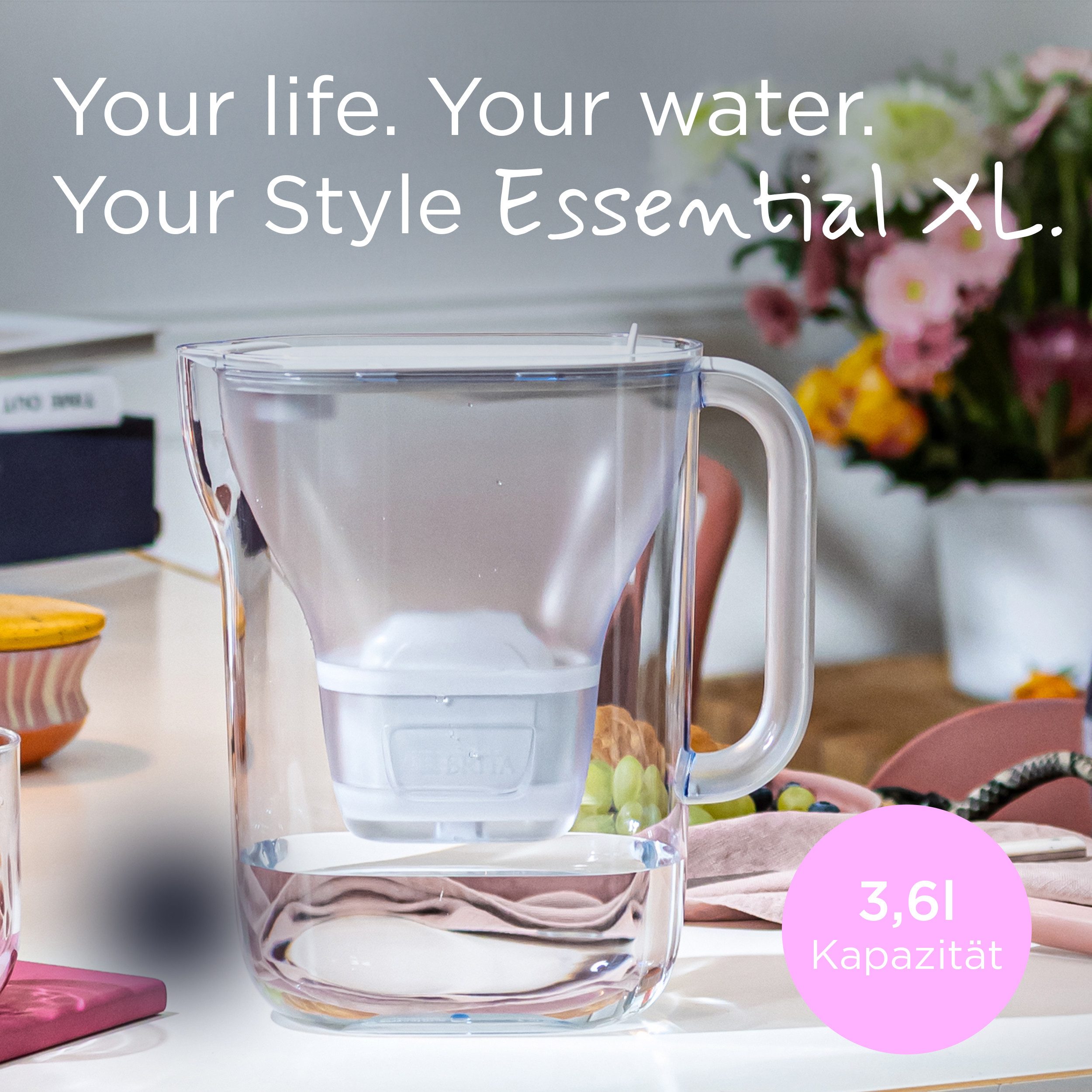 BRITA Wasserfilter Kanne Style Essential XL weiß 3,6L inkl. 1 MAXTRA PRO Pure Performance, Große Filterkanne mit Smart Light LED filtert Verunreinigungen etc.