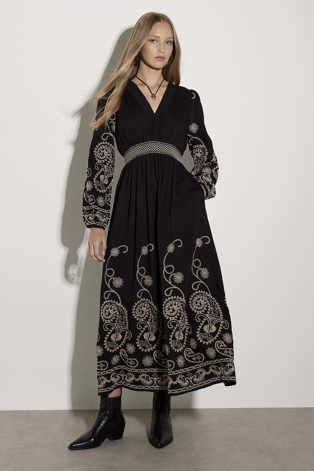 Apricot Maxikleid Maxikleid mit Paisleymuster mit Stickerei