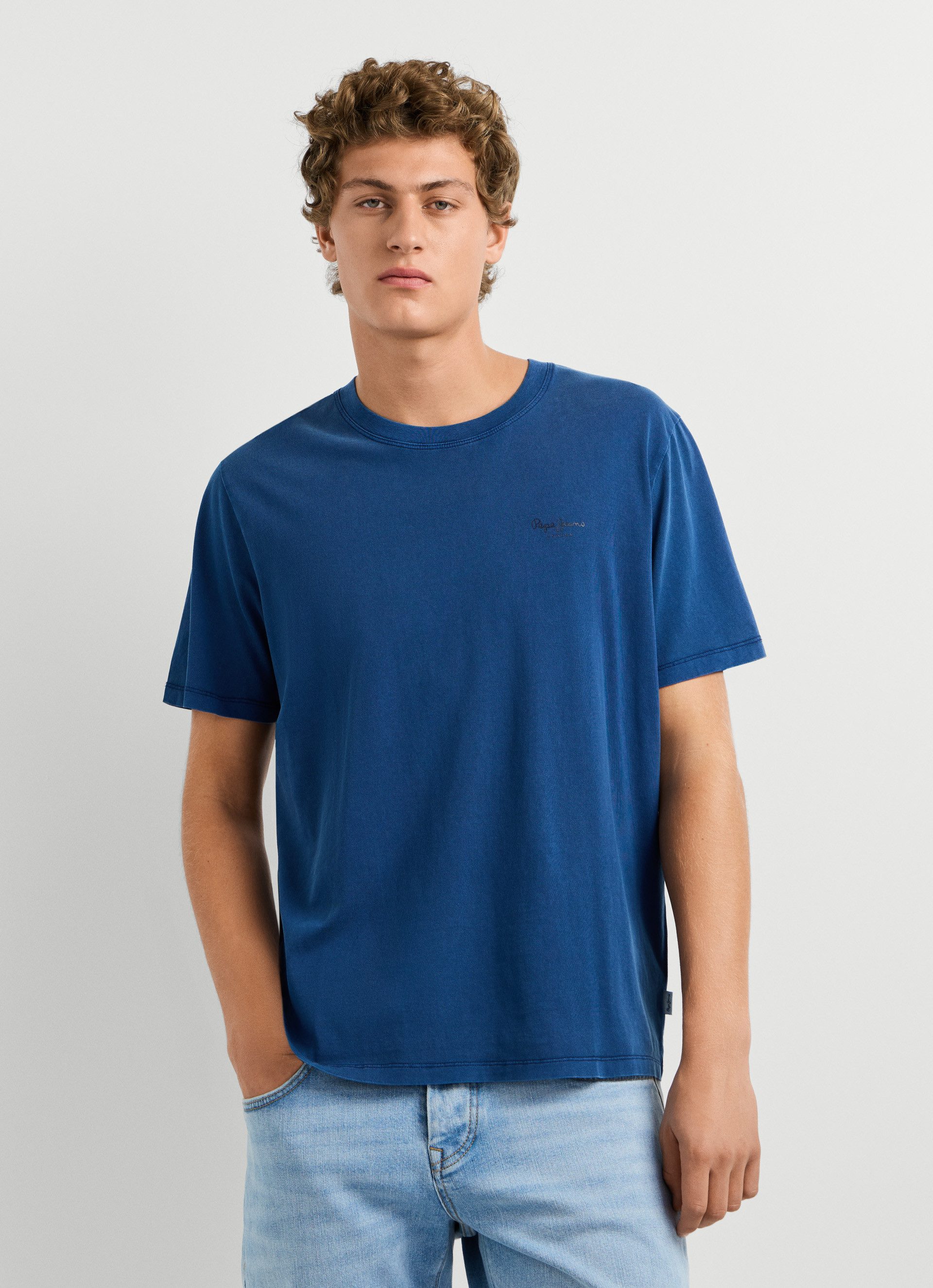 Pepe Jeans T-Shirt JACKO mit kleinem Ton-in-Ton Logoschriftzug