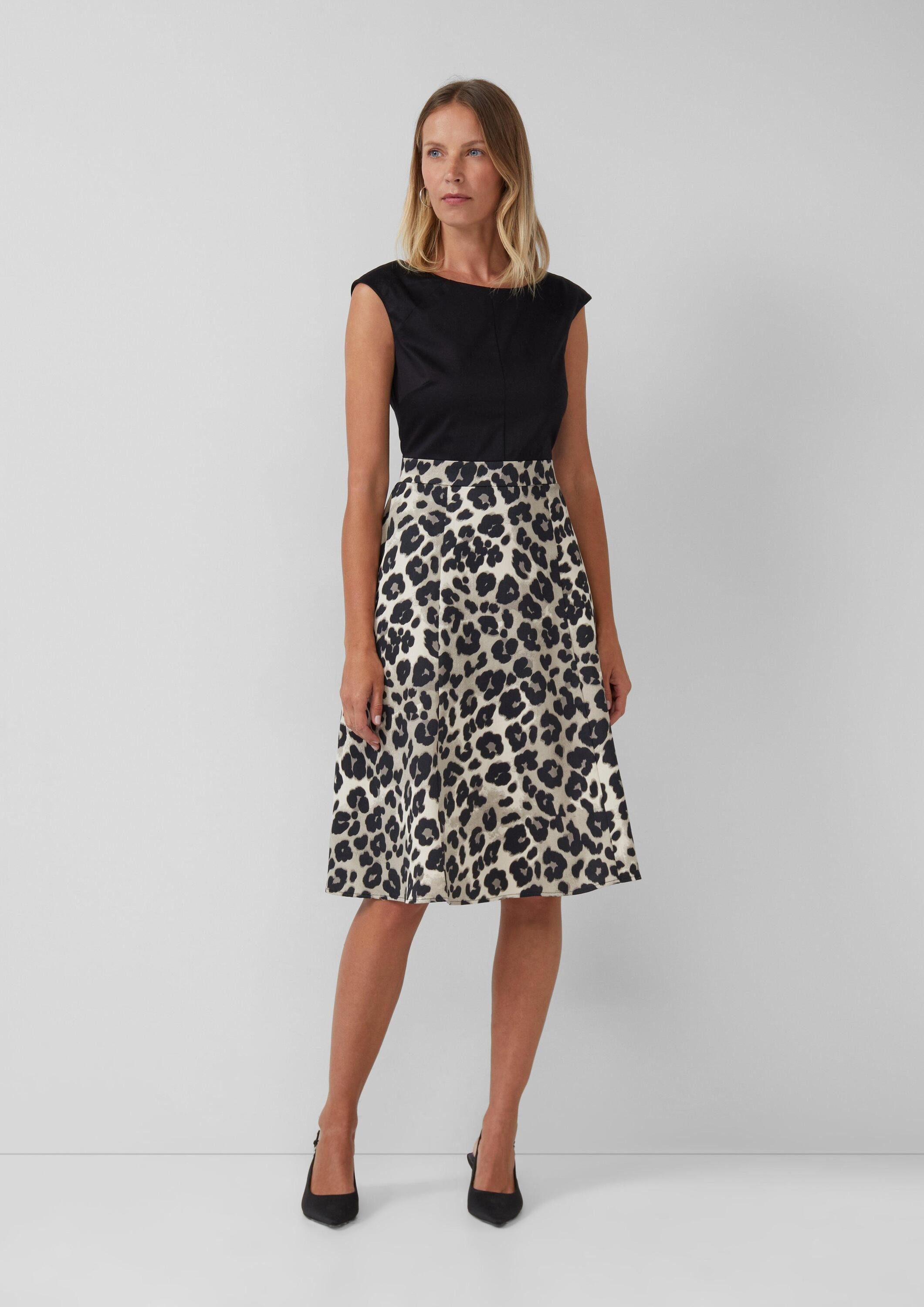 s.Oliver Midikleid Kleid Ausgestelltes Etuikleid mit Leo-Rock günstig online kaufen