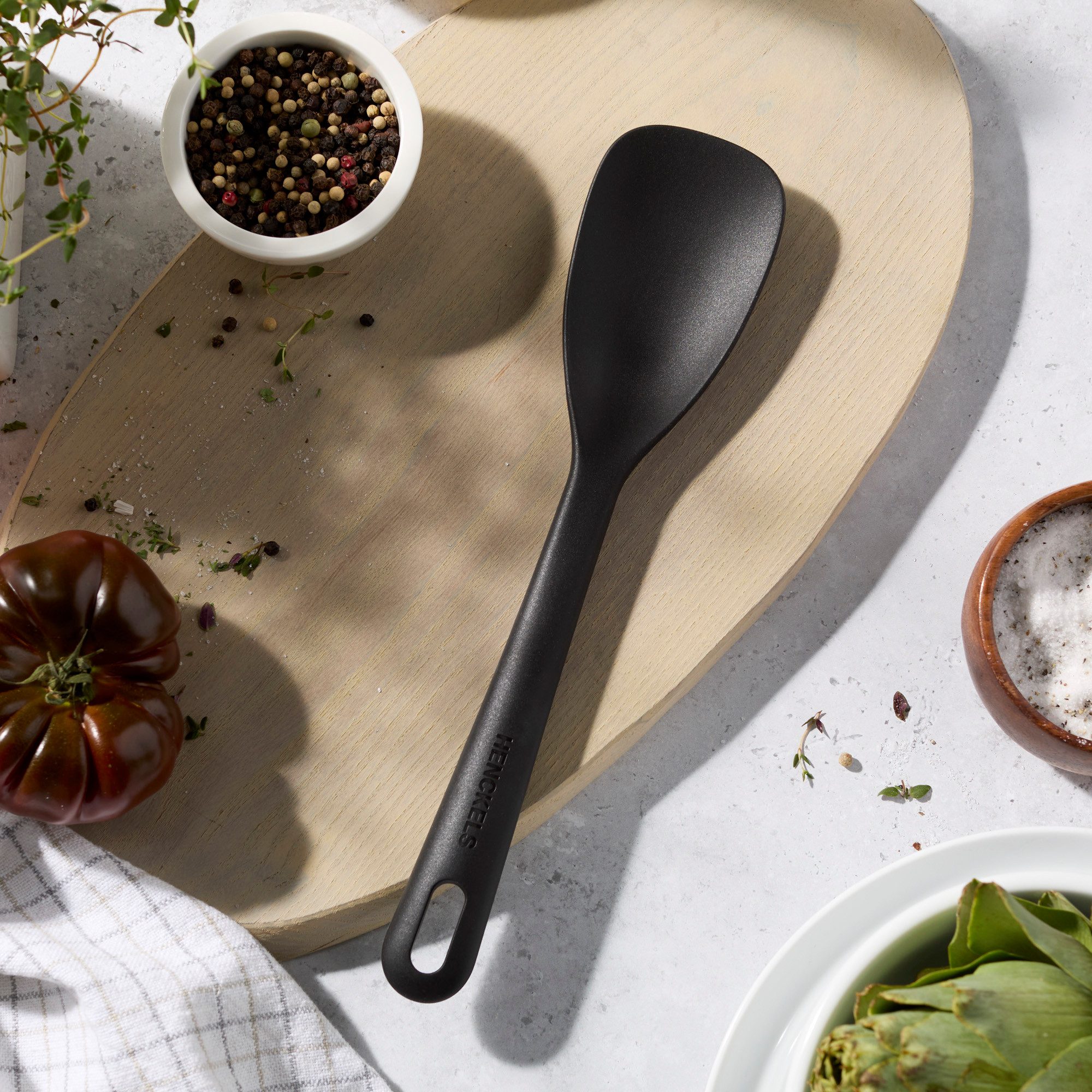 HENCKELS by ZWILLING Servierlöffel Silicone Onyx, Hitzebeständig, Aufhänge-Öse, Spülmaschinengeeignet