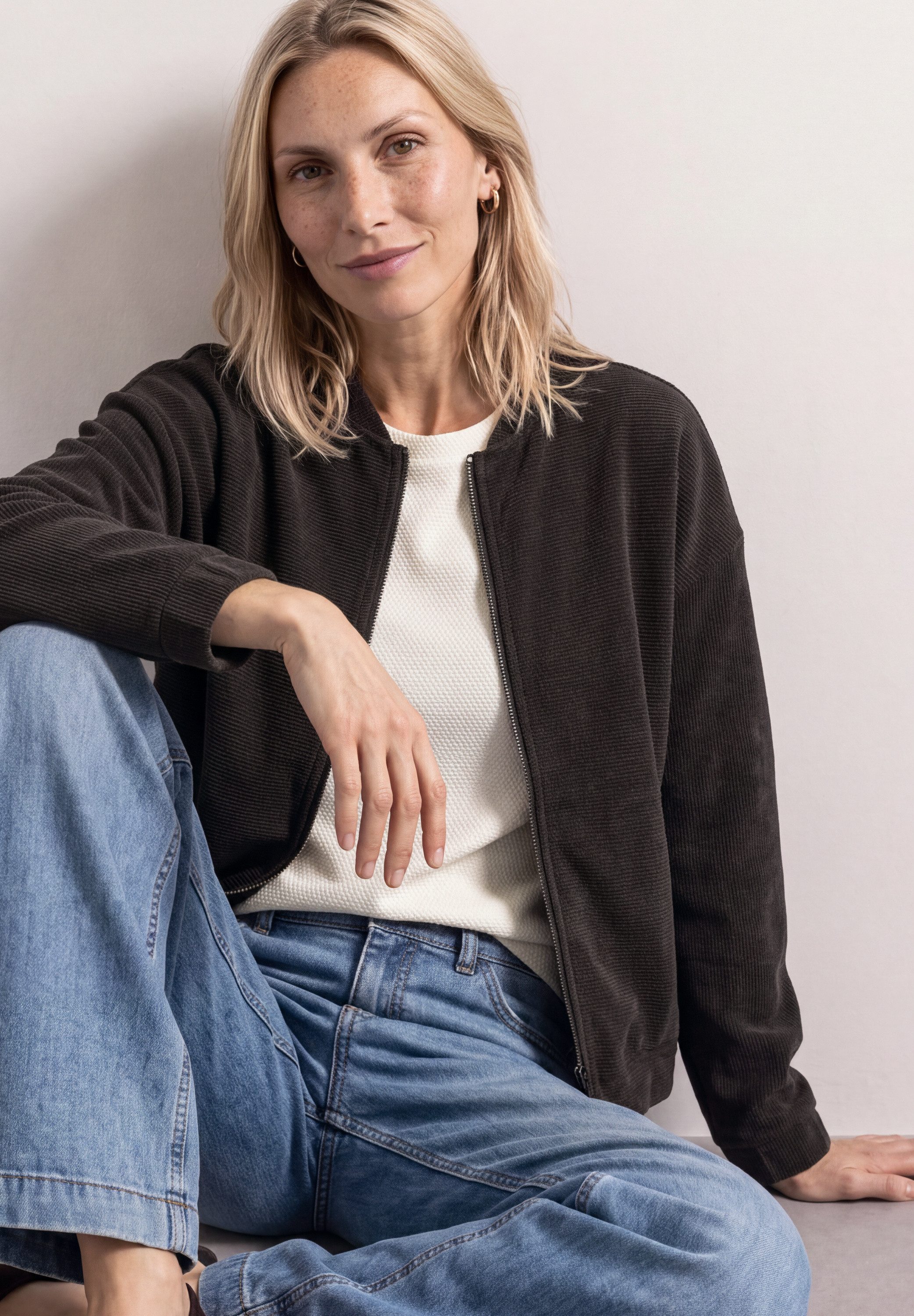 STREET ONE Blouson mit Rundhals in Cord-Optik