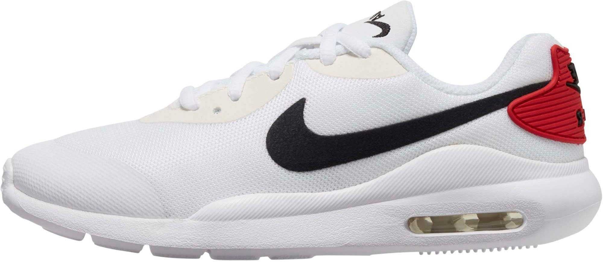 nike air max oketo outfit