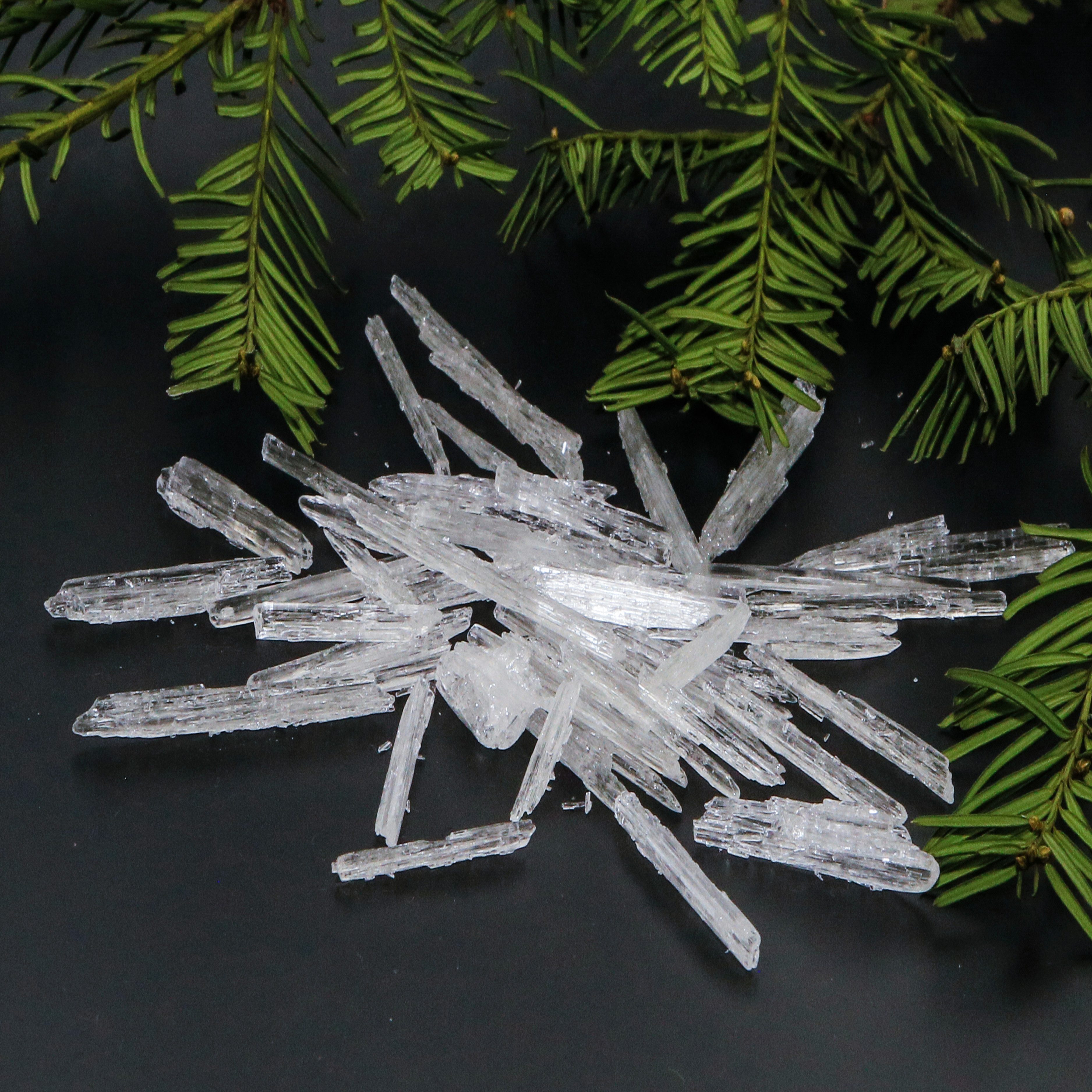 HAF Sauna HAF 50 - 500g Mentholkristalle 100% naturreines Minzöl Saunaaufguss, (Aus 100% reinem Minzöl - Befreit die Atemwege, 50-St., Sorgt für intensiven Duft in der Sauna) Qualität: Made in Germany