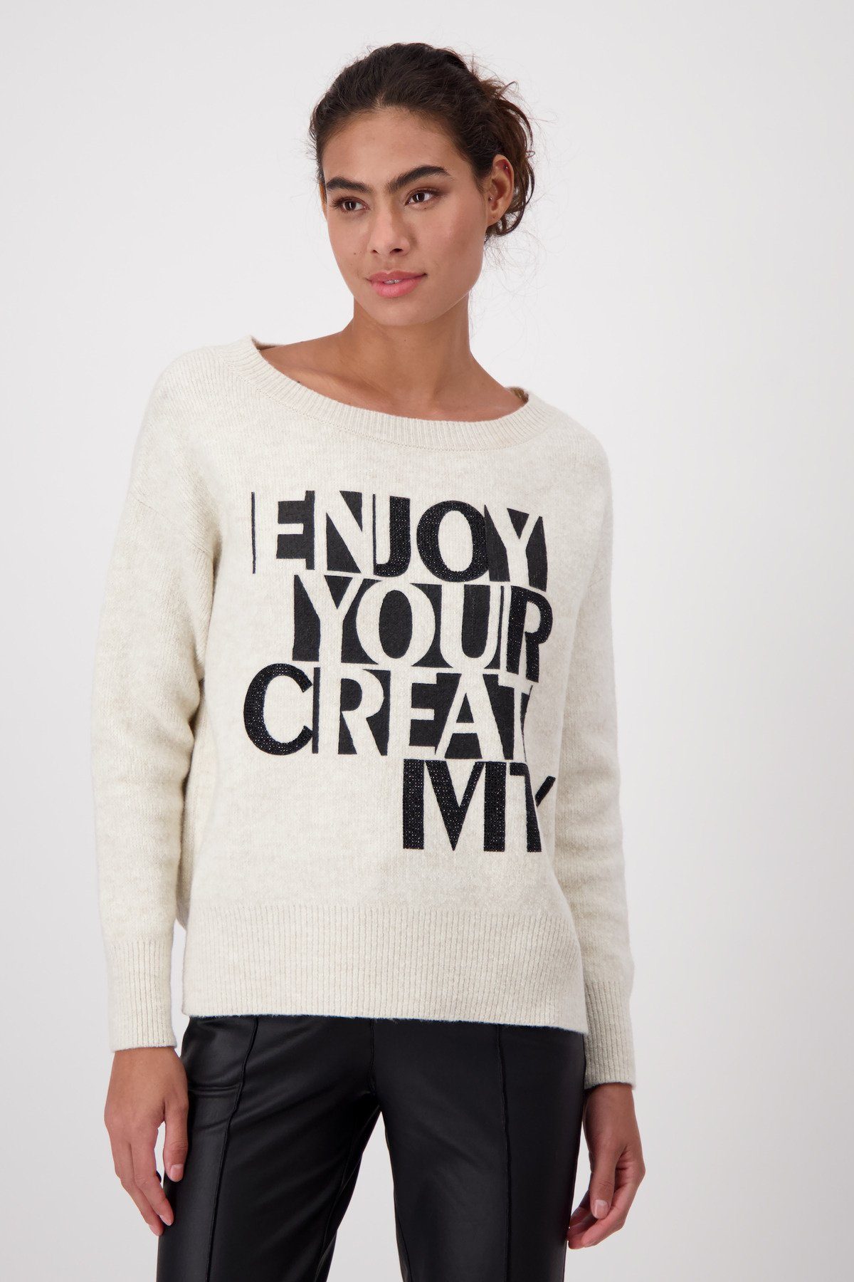 Strickpullover Flauschiger Pullover mit Kontrast Schrift