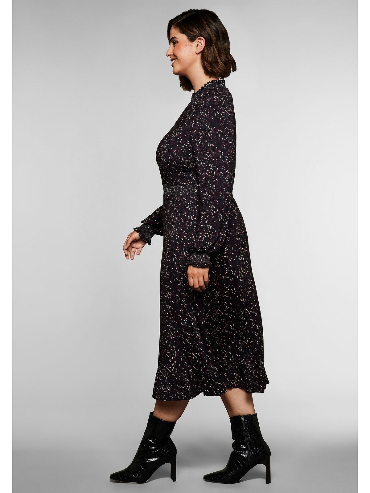 Große mit Jerseykleid Details Größen Sheego schwarz gesmokten bedruckt