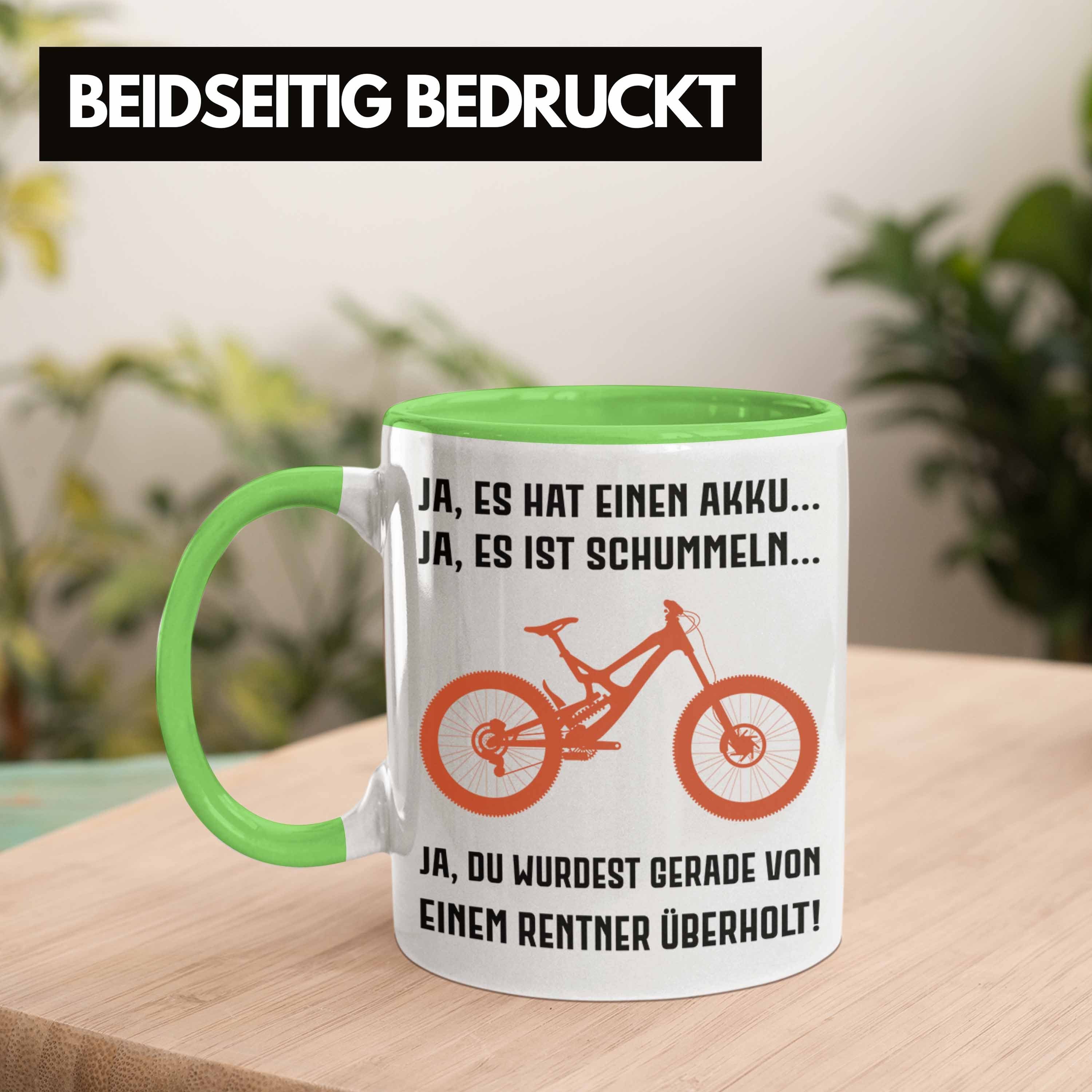 Rentnerin E-Bike Rentner Tasse mit Kaffeetasse Geschenke Sprüche Geschenk - Trendation Ebike Trendation Spruch Tasse Lustige Elektrofahrrad Grün