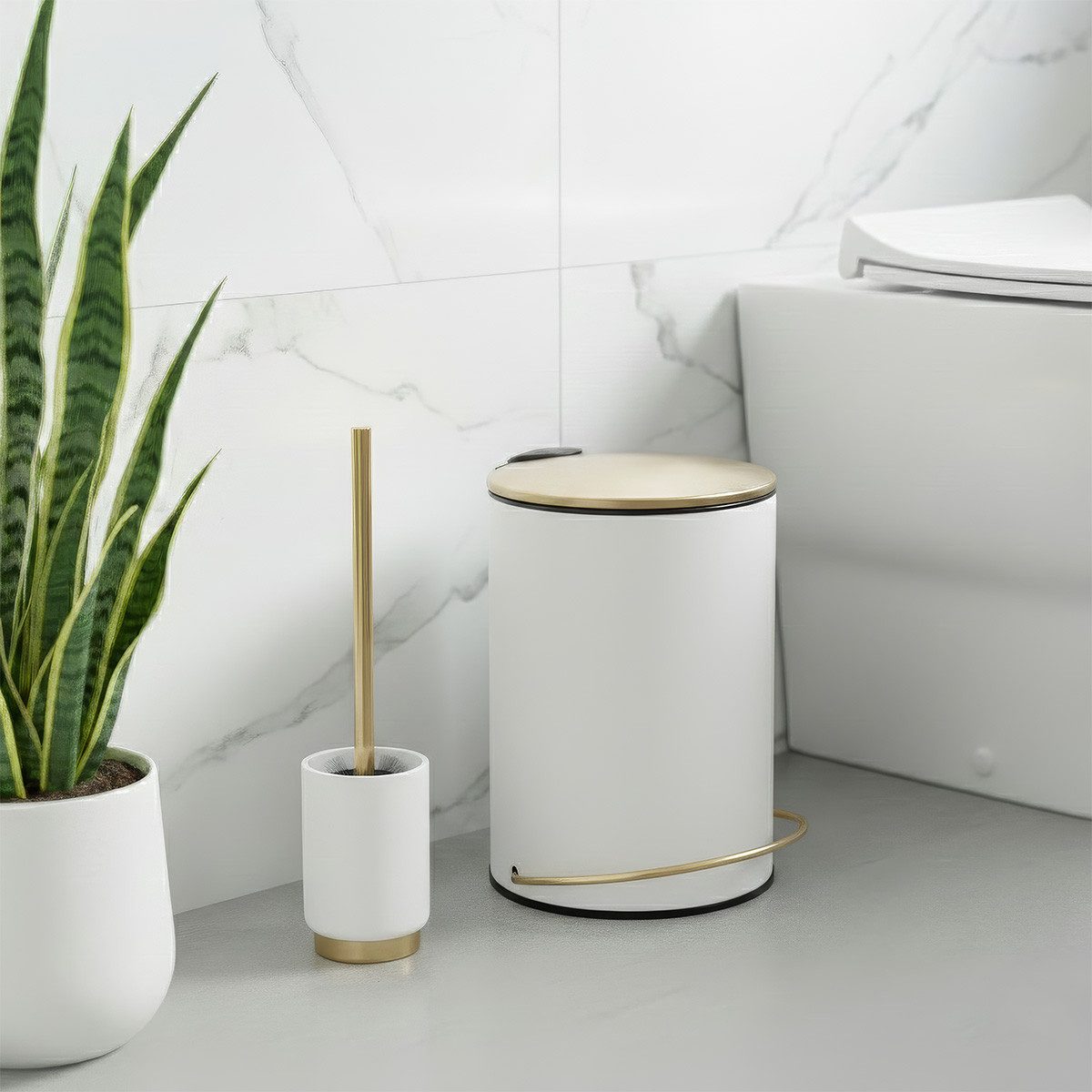 TENDANCE Kosmetikeimer Mülleimer gold 3L mit Pedal,Soft-Close, geräuschloser Deckel Arusha