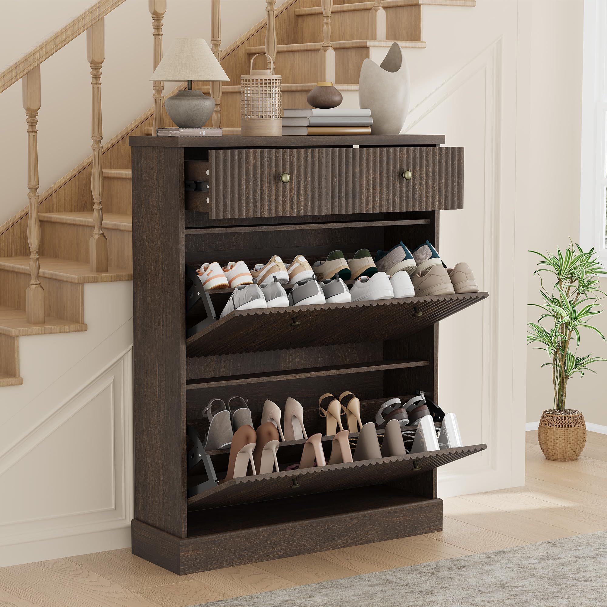 GarveeMore Schuhschrank Moderner Rillenprofil mit 2 Klappschubladen und oberer Schublade (1-St) (B80/T25/H107 cm) Schuhregal für 12–16 Paar Schuhe, für Flur und Diele