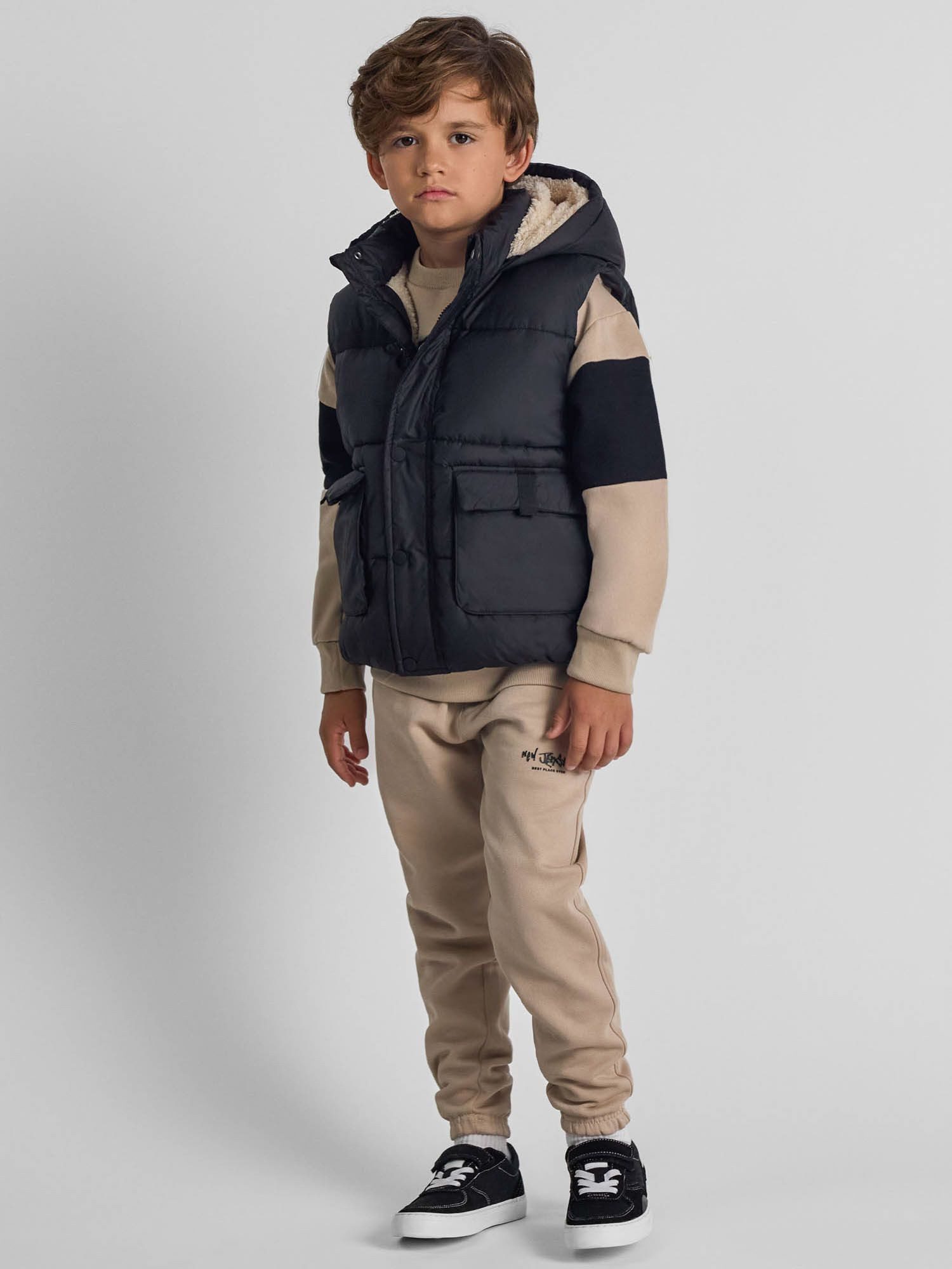 MINOTI Steppweste Kapuzenweste mit Pattentaschen Mit Kapuze und Pattentaschen