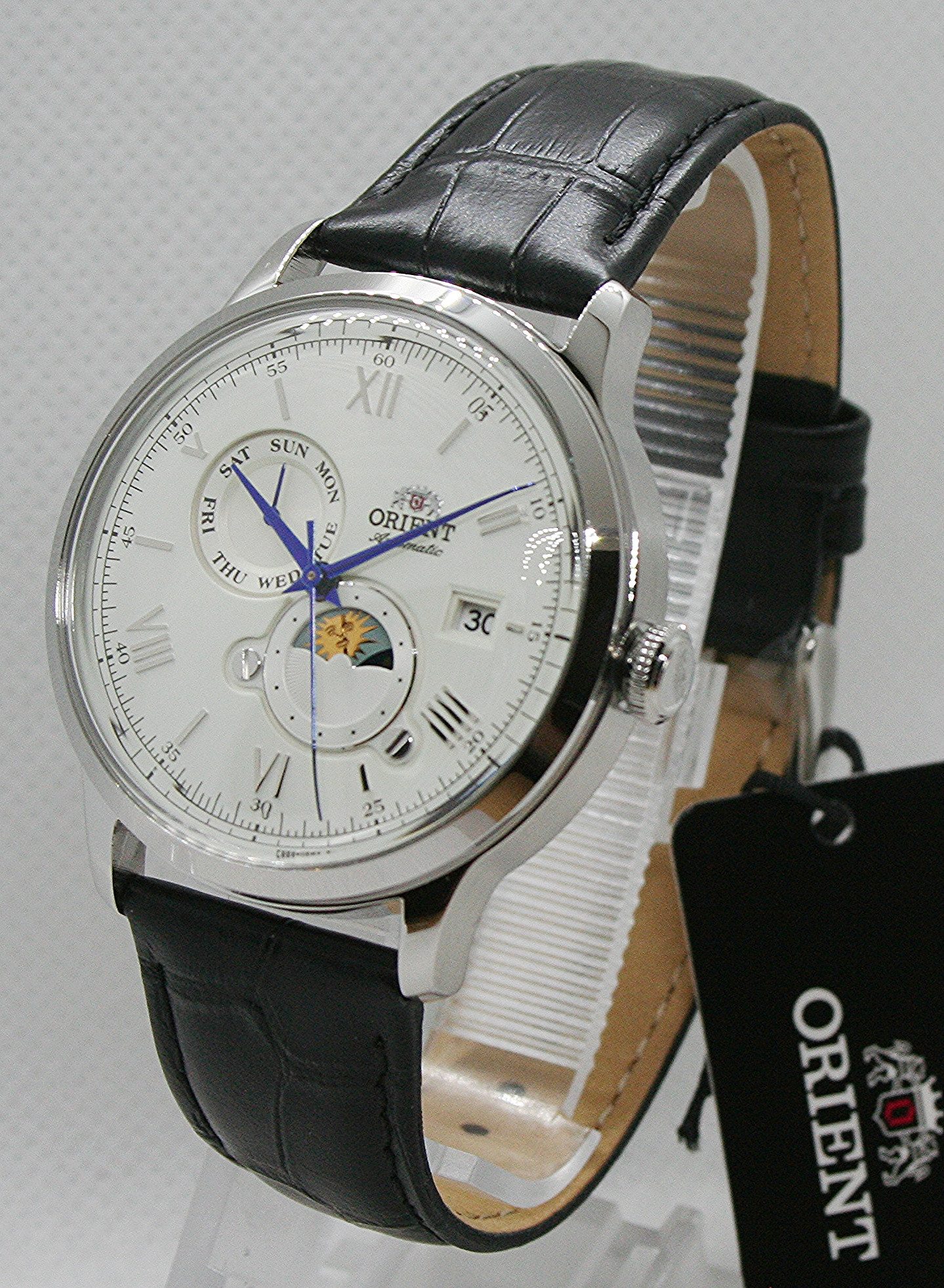 Orient Automatikuhr Orient Herrenuhr Classic Sun and Mon RA-AK0802S30B RA-AK0802S30B, (1-tlg)