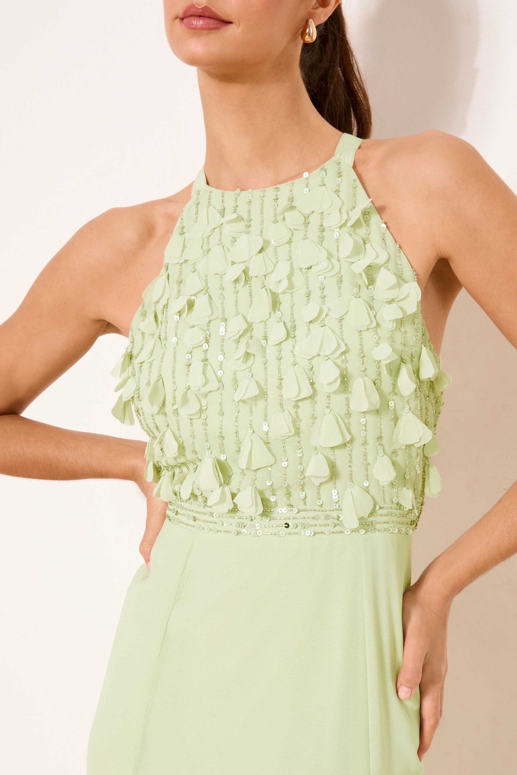 LIPSY Maxikleid Lipsy Brautjungfer-Neckholder-Maxikleid, Kurzgröße (1-tlg)