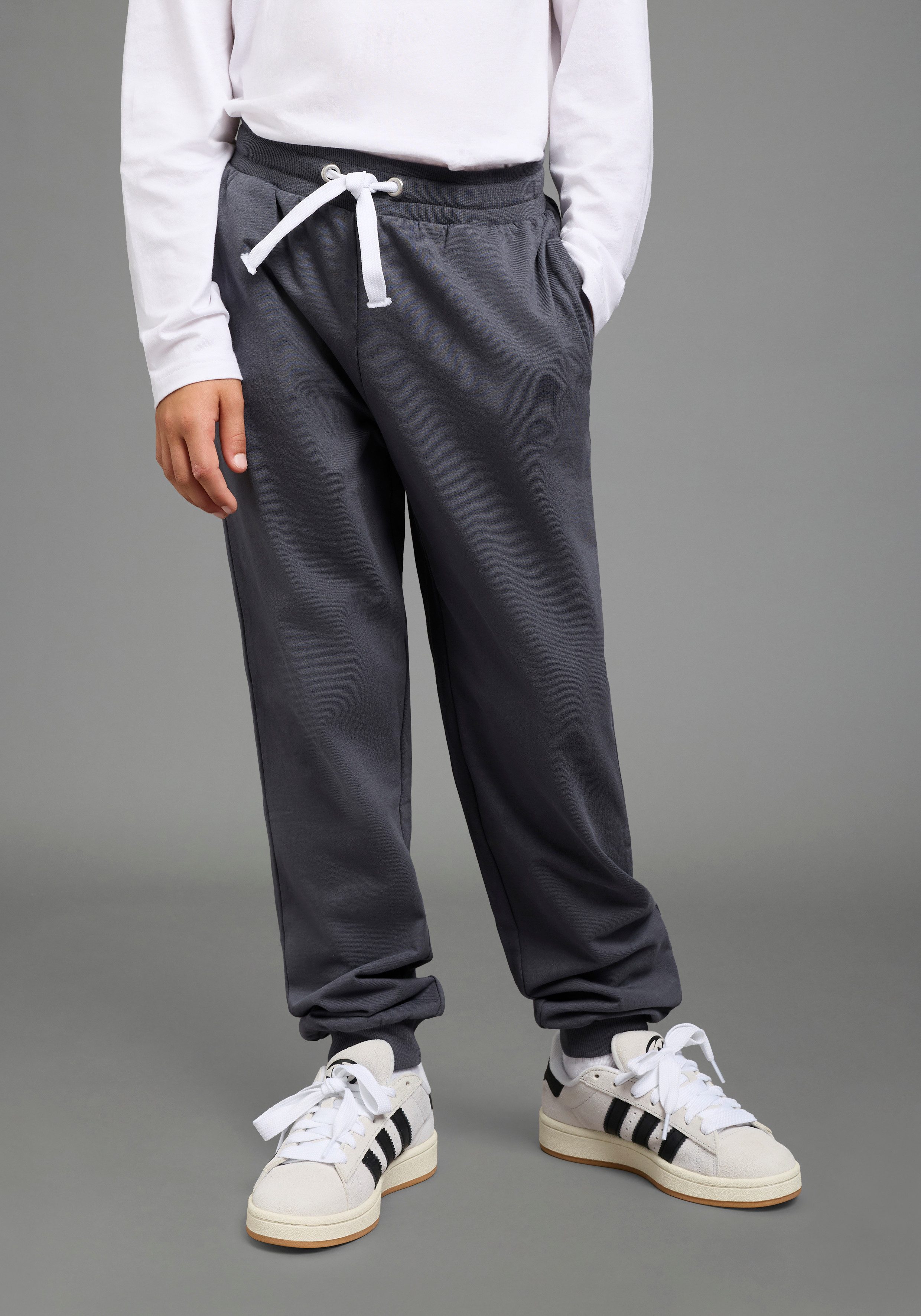 KIDSWORLD Sweathose 2er Pack Jogginghosen (Packung, 2-tlg., 2)