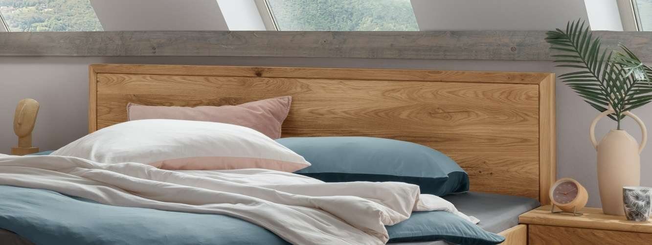 Home affaire Schlafzimmer-Set Huven Schlafzimmer, (3-tlg), Massivholzbett aus Eiche mit 2 Nachttische, FSC®-zertifiziert, stabil