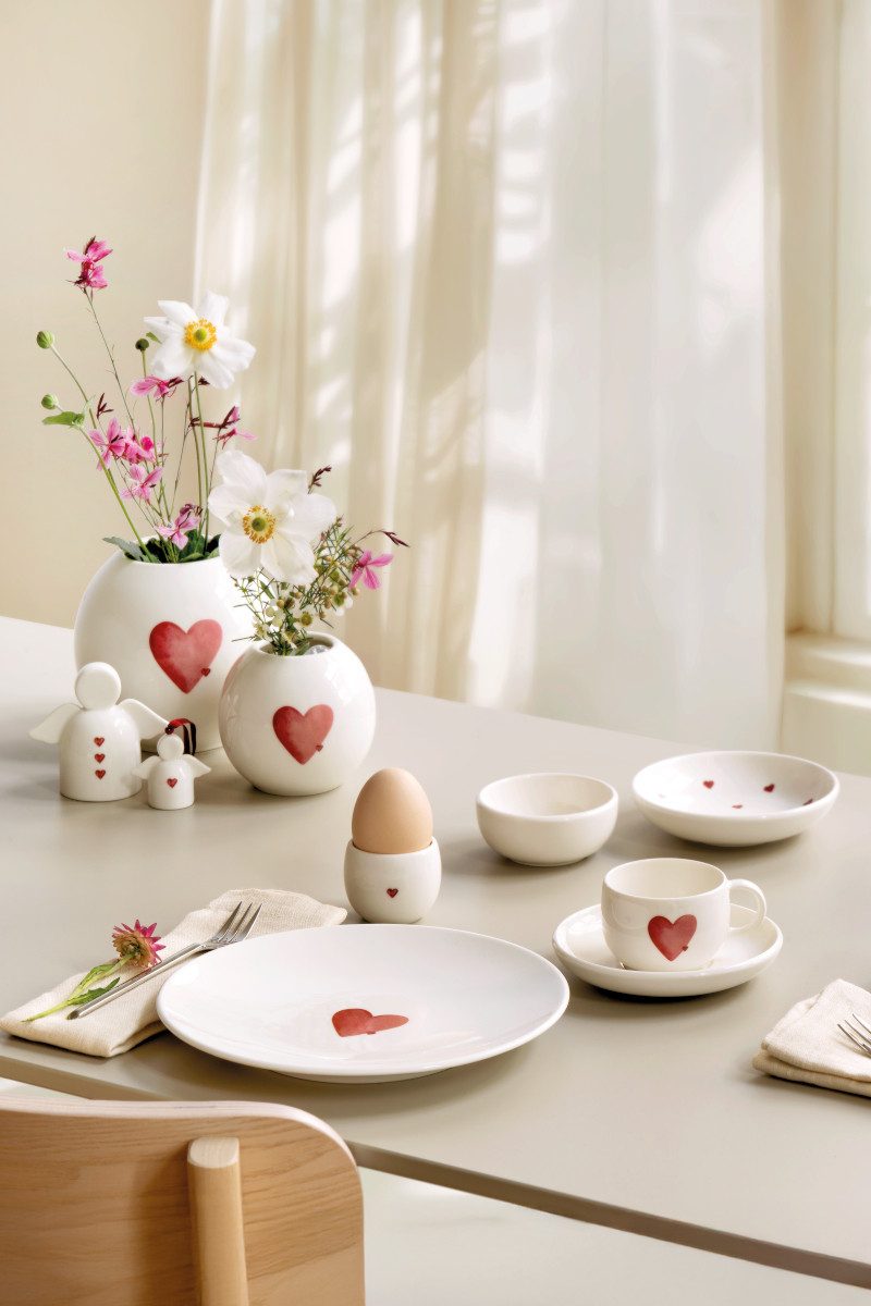 like. by Villeroy & Boch Dekofigur With Love Schutzengel Sending Love 7,5cm – Bild 5 von 5