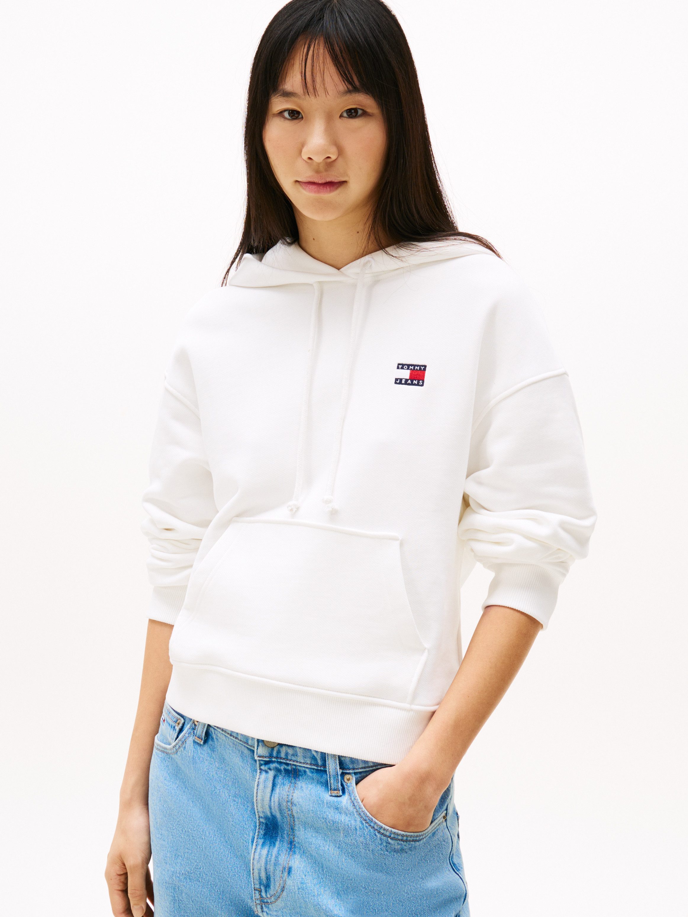 Tommy Jeans Hoodie TJW BXY BADGE HOODIE EXT mit Logo-Badge günstig online kaufen