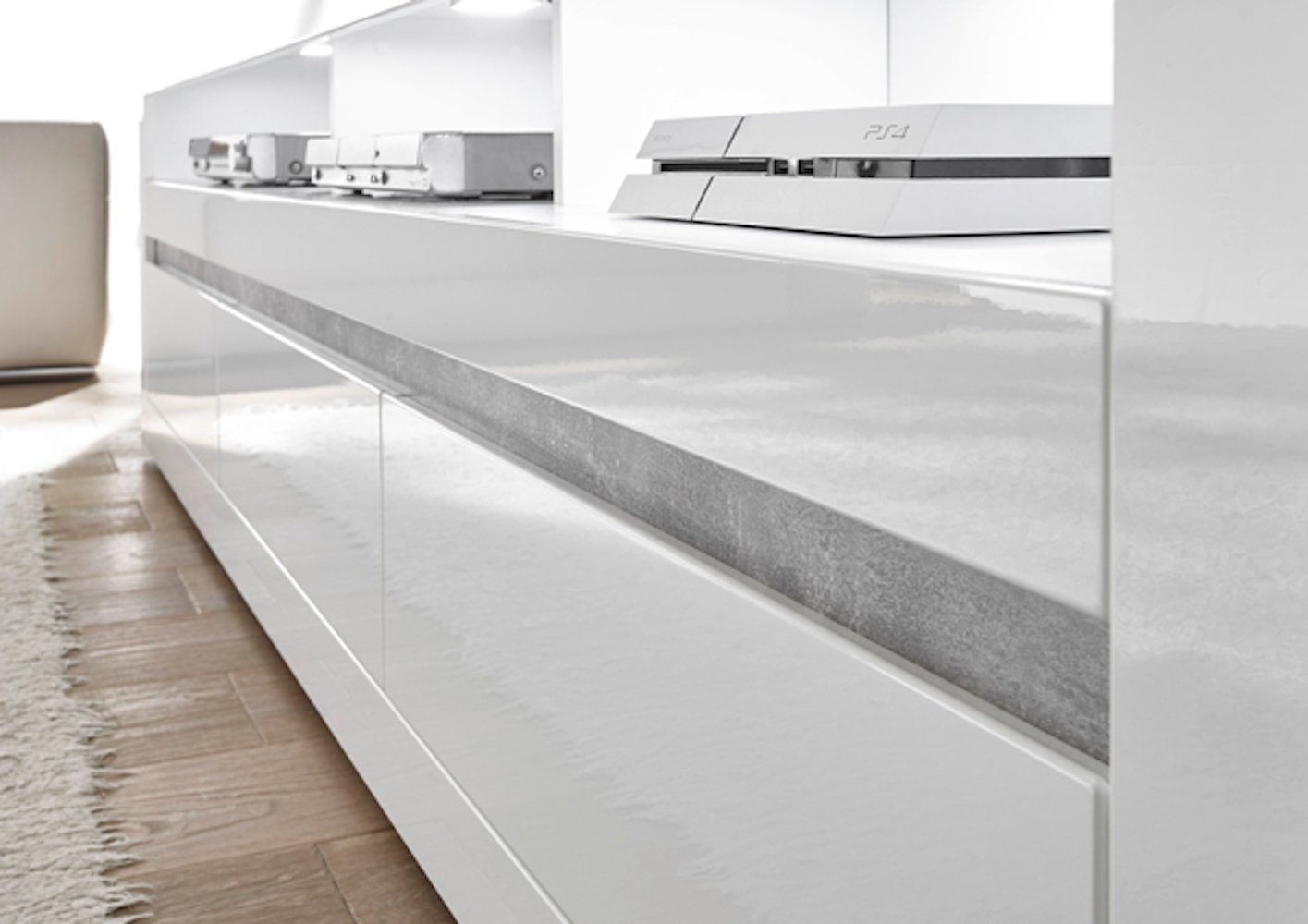 IMV Feldmann-Wohnen Highboard Carat, Hochglanz beton 66cm weiß