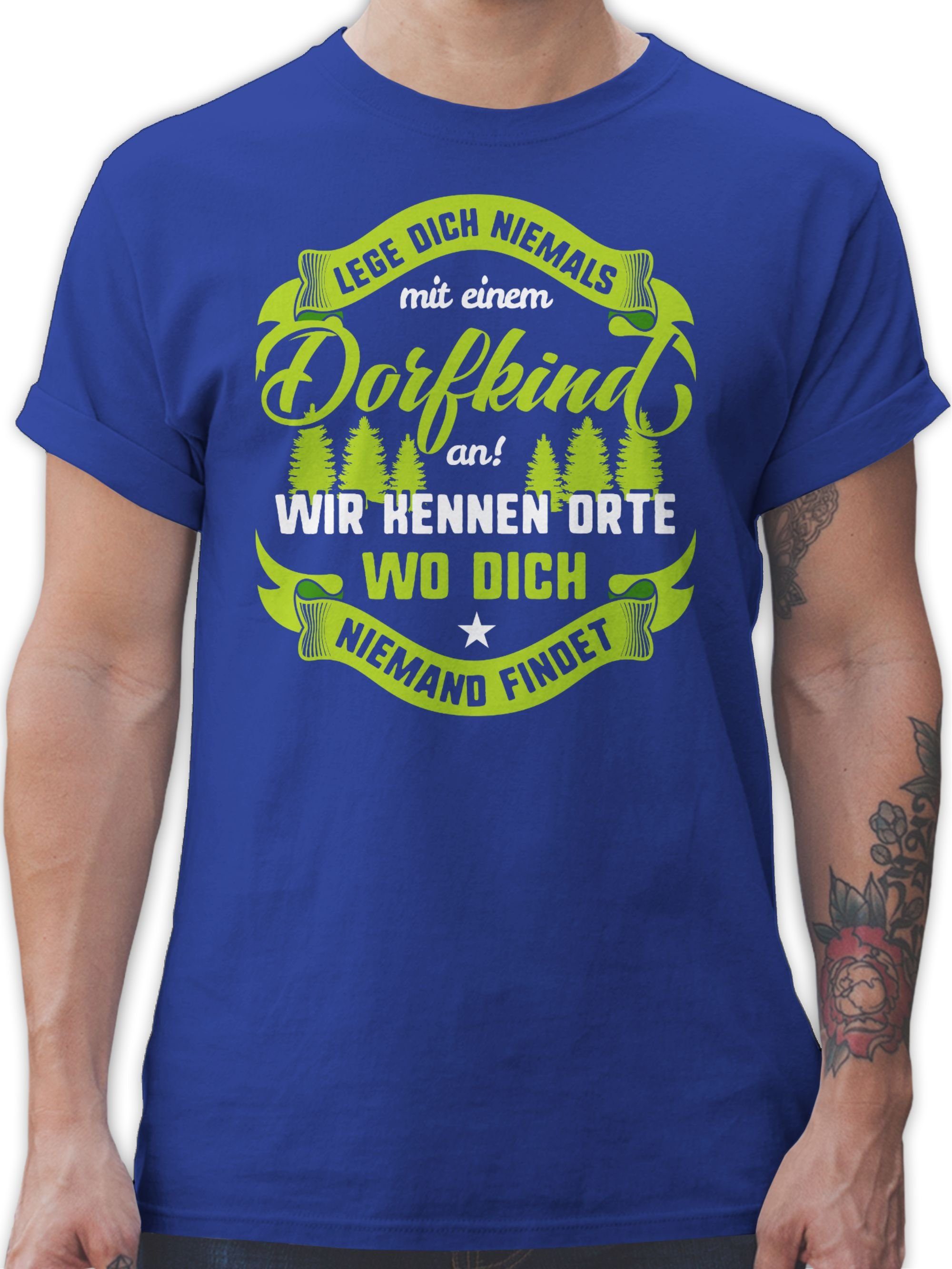 T-Shirt Lege dich nie mit einem Dorfkind an V2