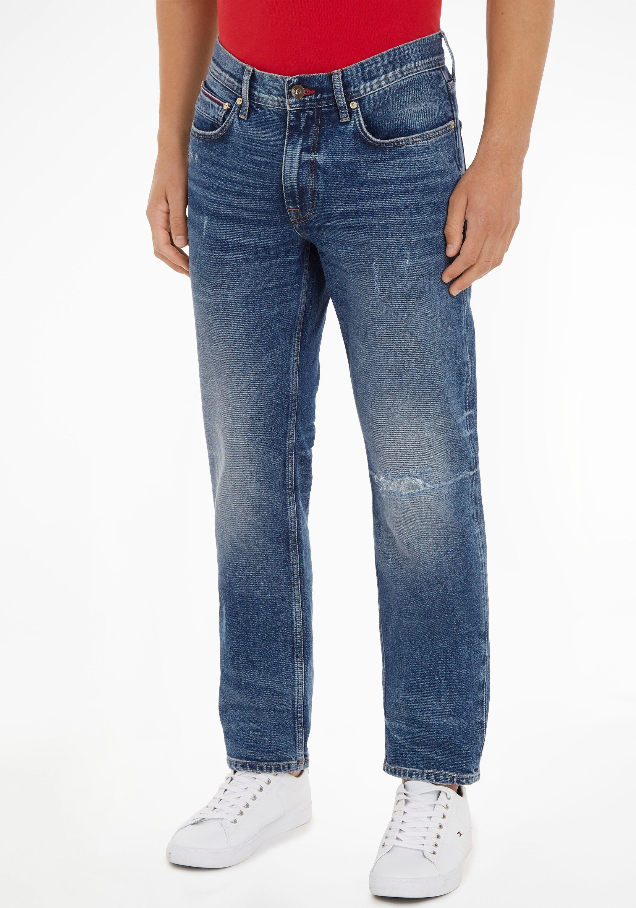 Tommy Hilfiger Destroyed-Jeans STRAIGHT DENTON STR 4YRS REPAIR mit Riss am linken Knie four y.repai | Stretchjeans