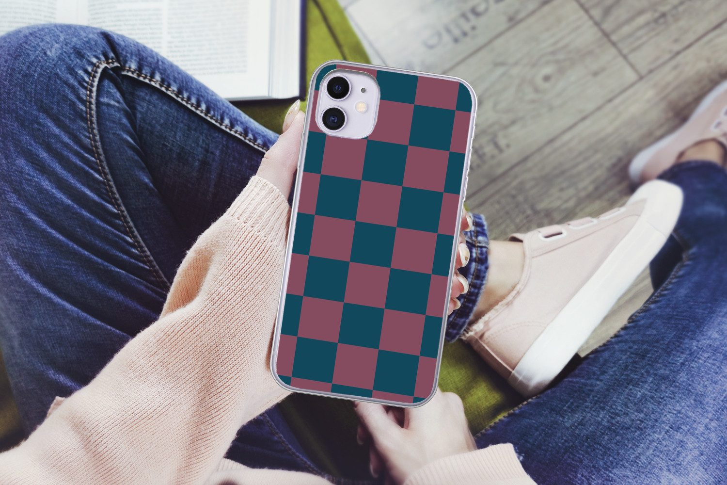 MuchoWow Handyhülle für Apple iPhone 11 Schachbrett Druck - Blau - Rot - Würfel, Smartphone-Bumper, Print, Handy Schutzhülle Dünn