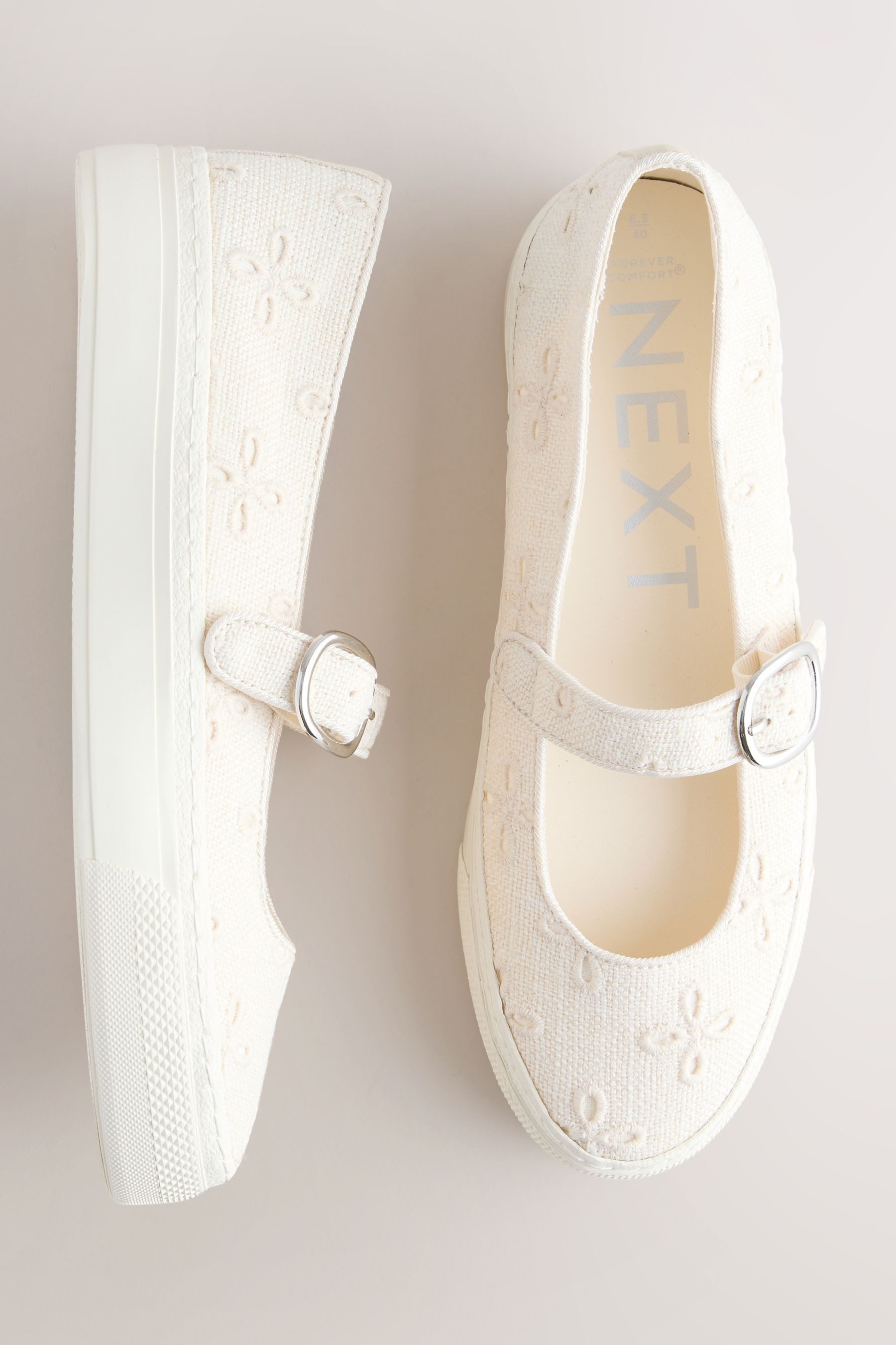 Next Forever Comfort® Mary-Janes aus Canvas Mary-Jane-Schuhe – Bild 4 von 5