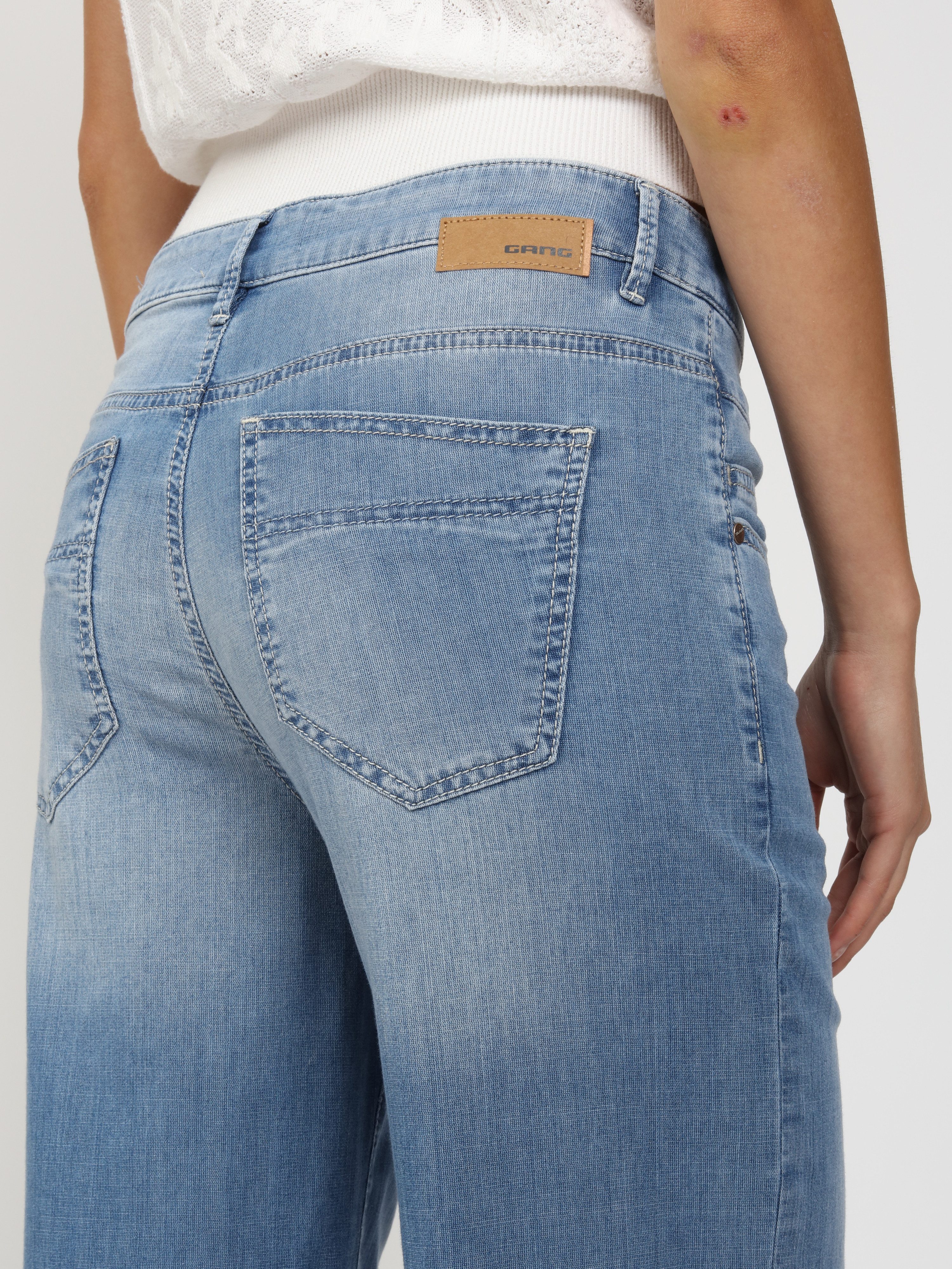 GANG Weite Jeans 94CARA Light Denim mit Doppelbund