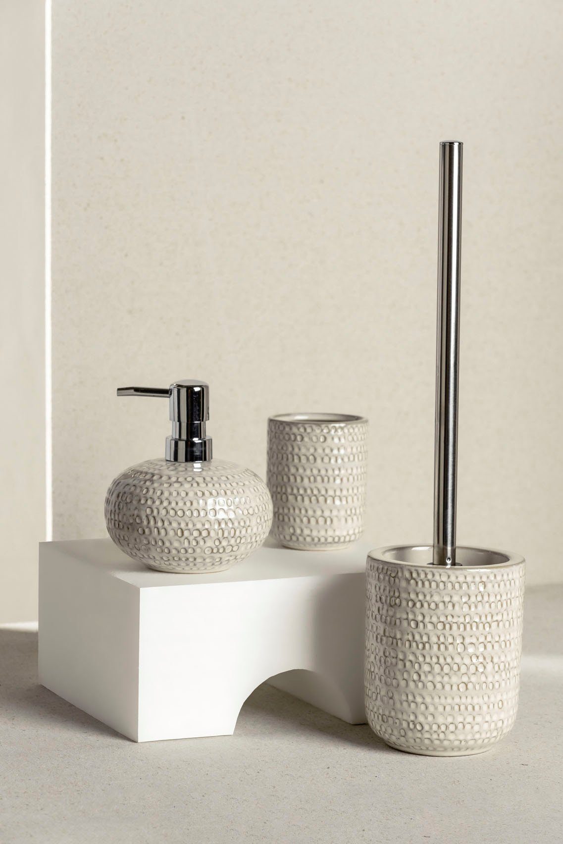 Hervorragender Ruf WENKO WC-Garnitur Keramik Pergole, aus hochwertiger