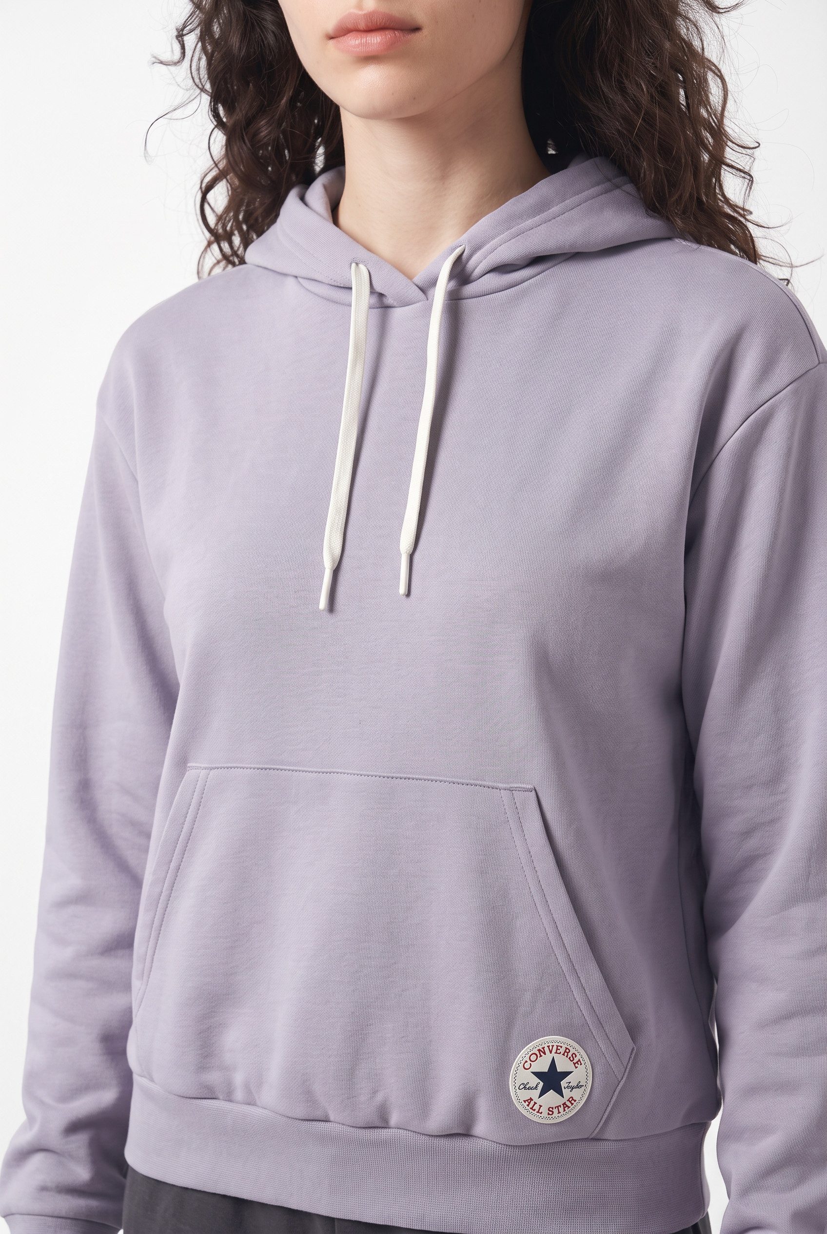 Converse Kapuzensweatshirt CHUCK PATCH HOODIE mit Rundhalsausschnitt, Langarm, aus Baumwolle und Polyester – Bild 3 von 5